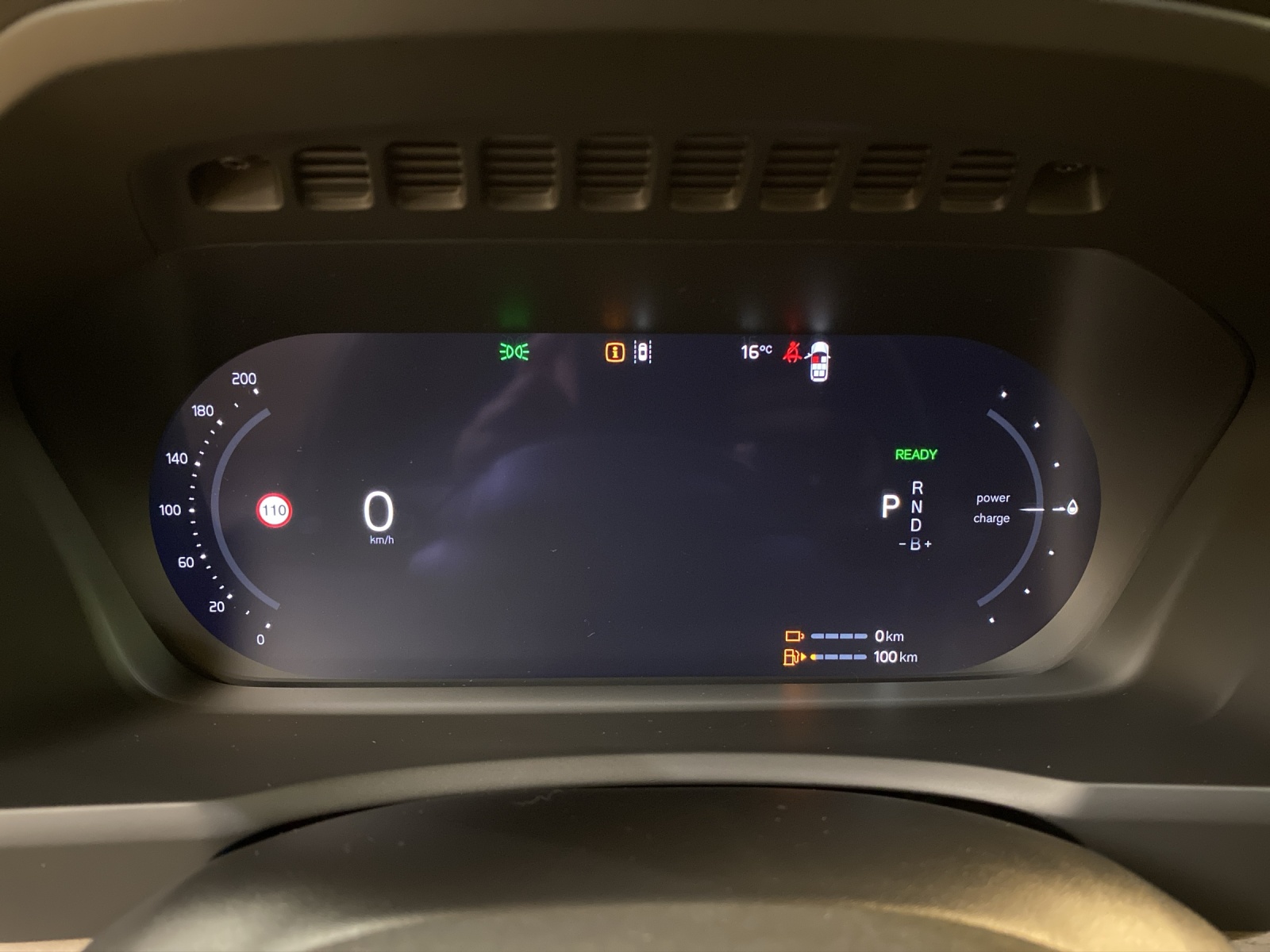 VOLVO XC90 T8 eAWD PluginHybrid Ultra Dark Geartronic-image-15