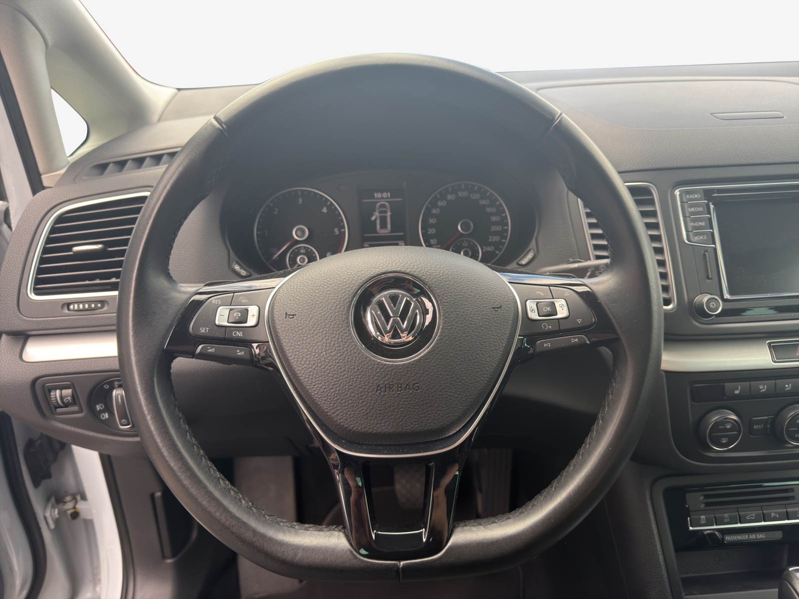 VW Sharan 2.0 TDI BMT Comfortline 4Motion DSG-image-9