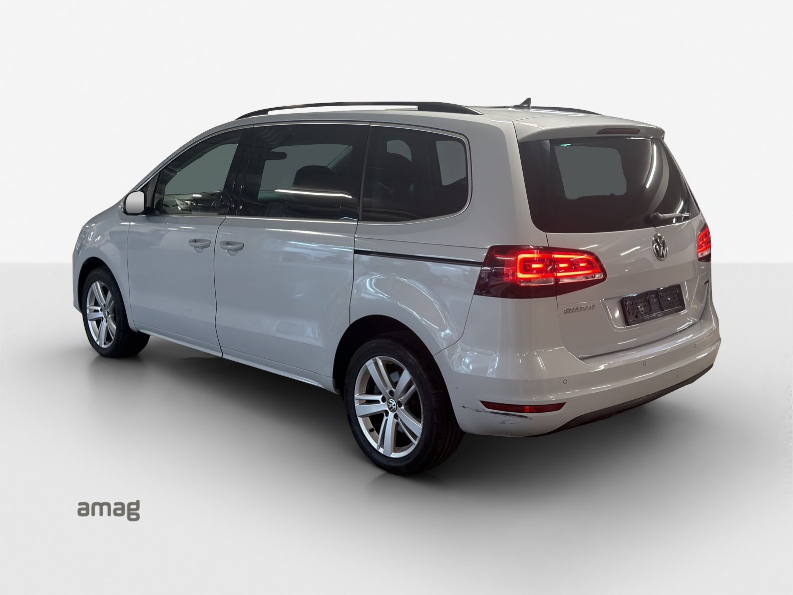 VW Sharan 2.0 TDI BMT Comfortline 4Motion DSG-image-2