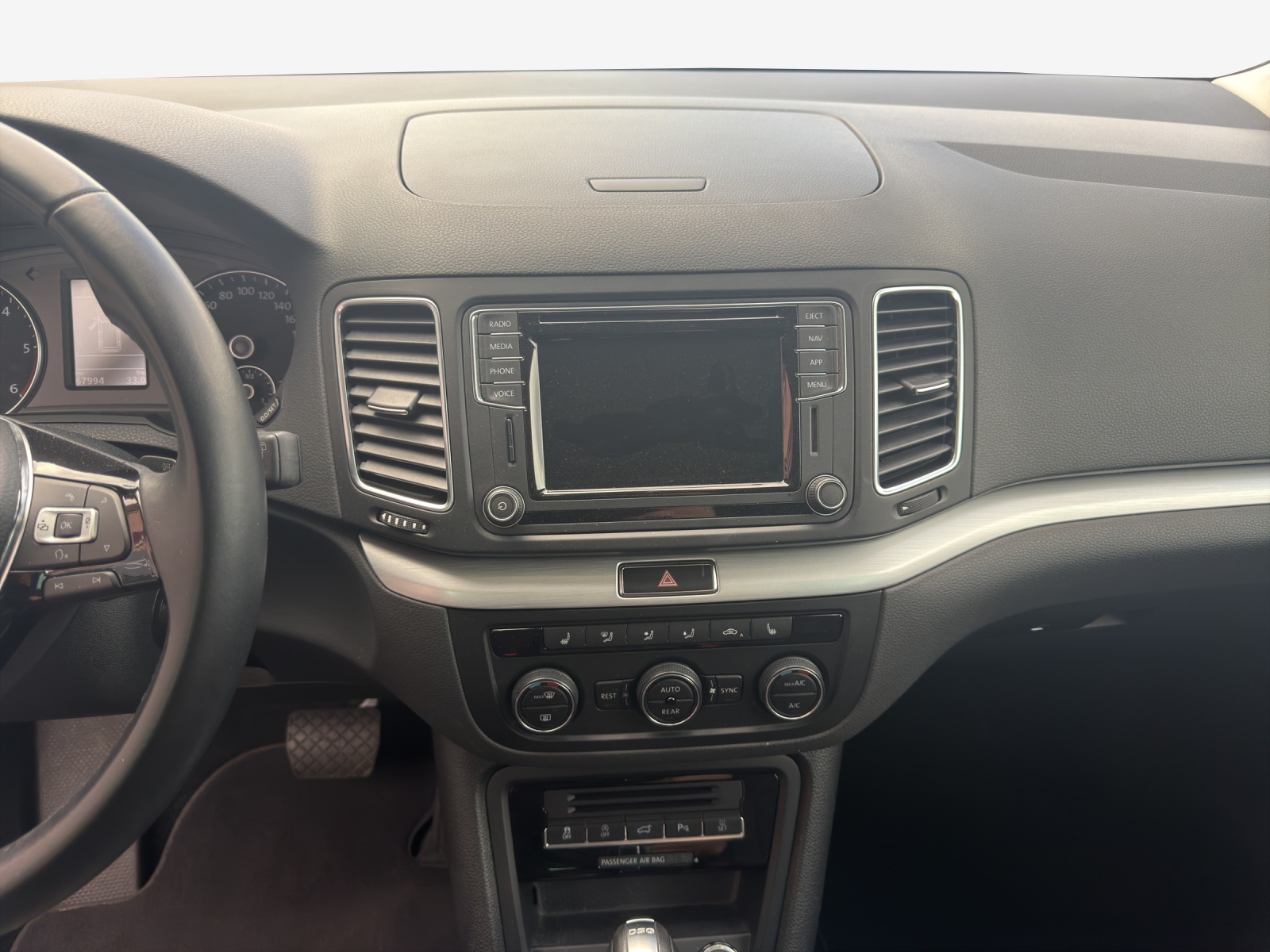 VW Sharan 2.0 TDI BMT Comfortline 4Motion DSG-image-10