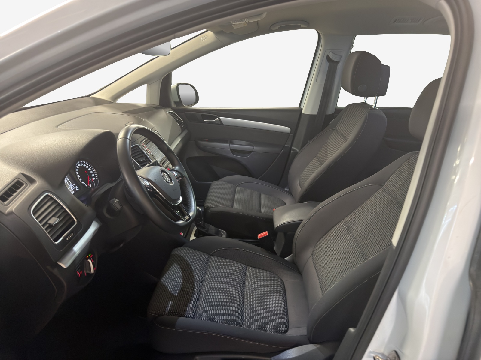 VW Sharan 2.0 TDI BMT Comfortline 4Motion DSG-image-7