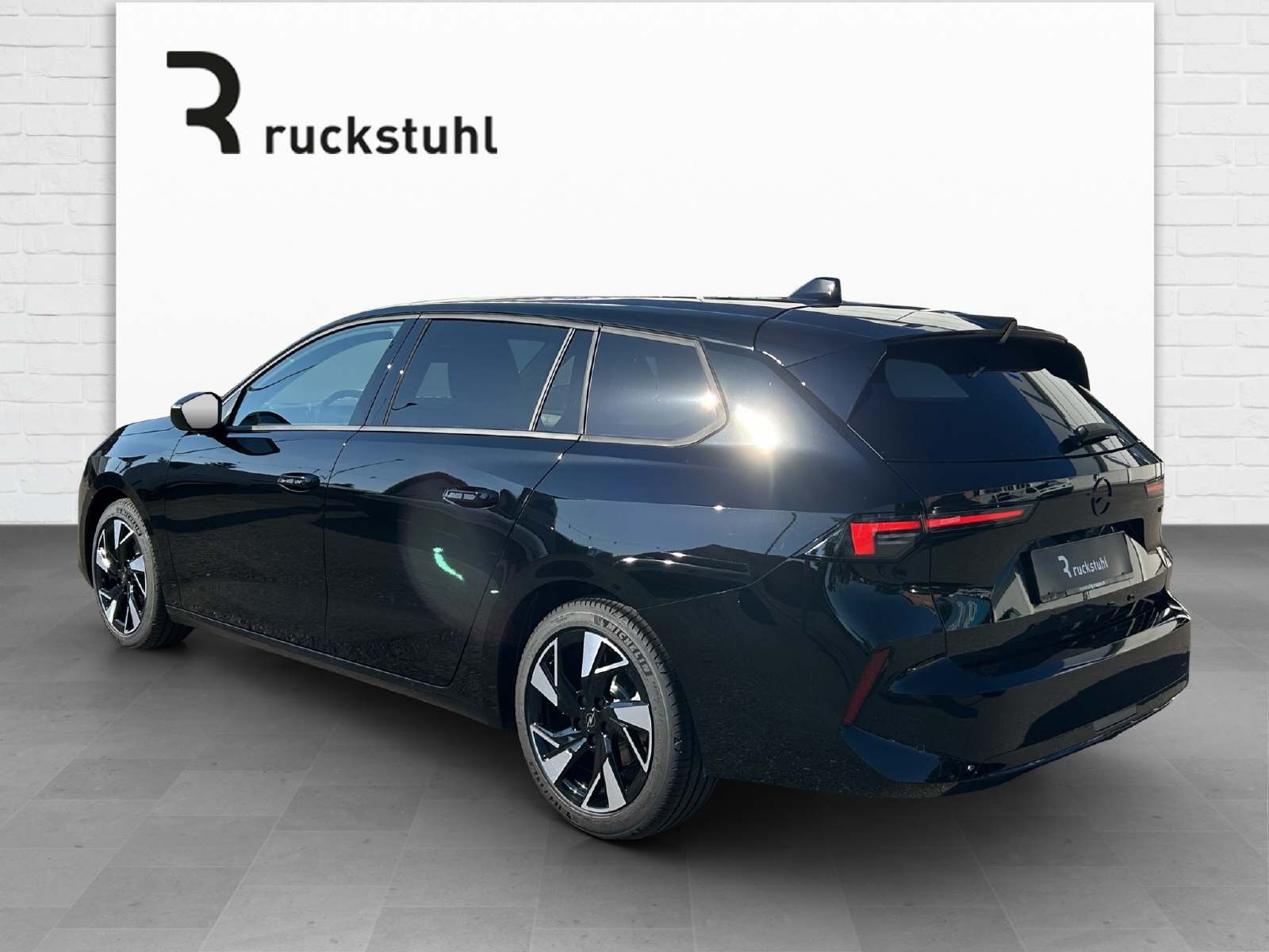 OPEL Astra Sports Tourer 1.2 T Hybrid GS-showroom-element-3