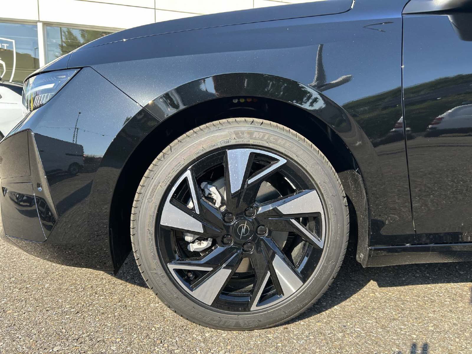 OPEL Astra Sports Tourer 1.2 T Hybrid GS-image-5
