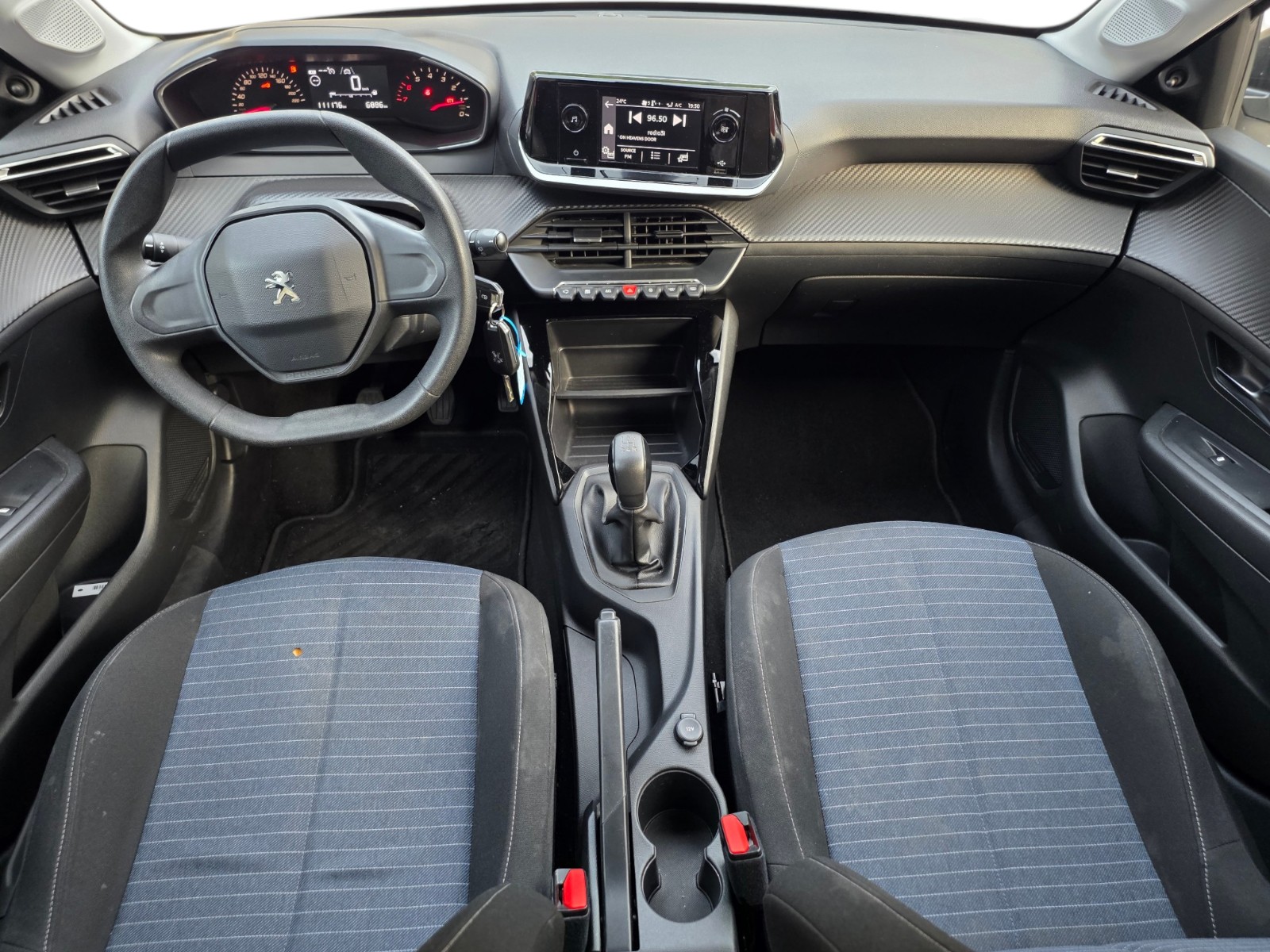 PEUGEOT 208 1.2 PureTech Active-image-10