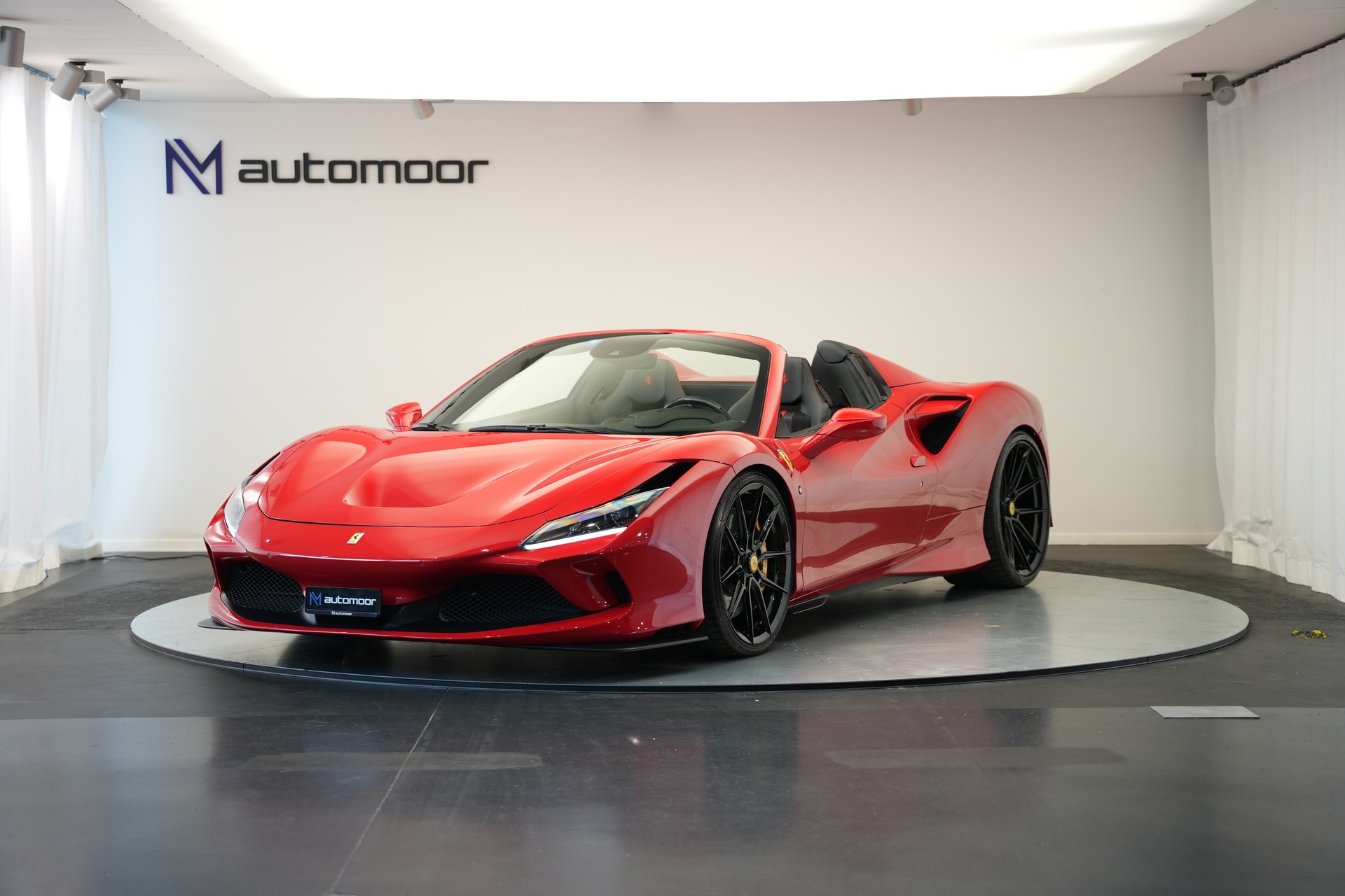 FERRARI F8 Spider *Novitec* *Lift* *Carbon* *Racing Sitze*