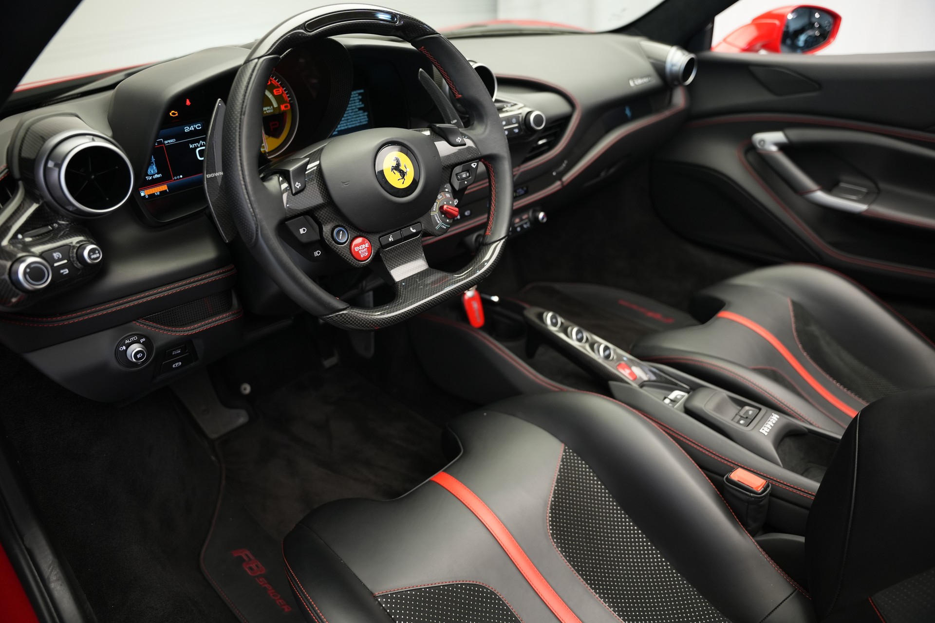 FERRARI F8 Spider *Novitec* *Lift* *Carbon* *Racing Sitze*-image-11