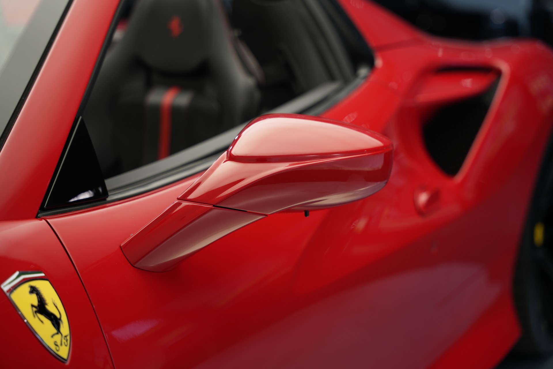 FERRARI F8 Spider *Novitec* *Lift* *Carbon* *Racing Sitze*-image-28