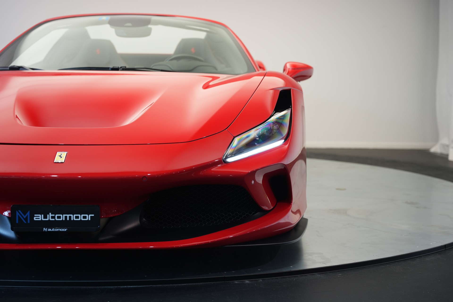 FERRARI F8 Spider *Novitec* *Lift* *Carbon* *Racing Sitze*-image-36