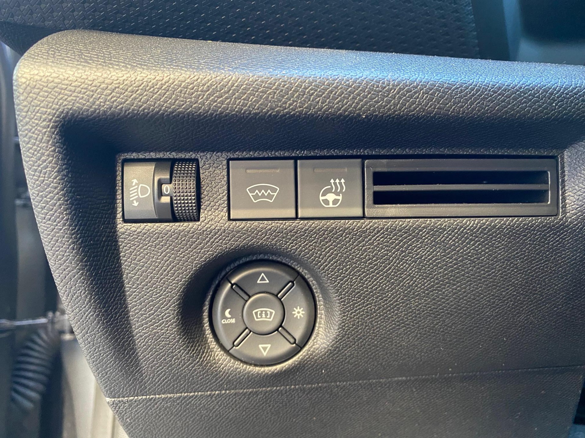 CITROEN C4 1.2 Hybrid Max-image-13
