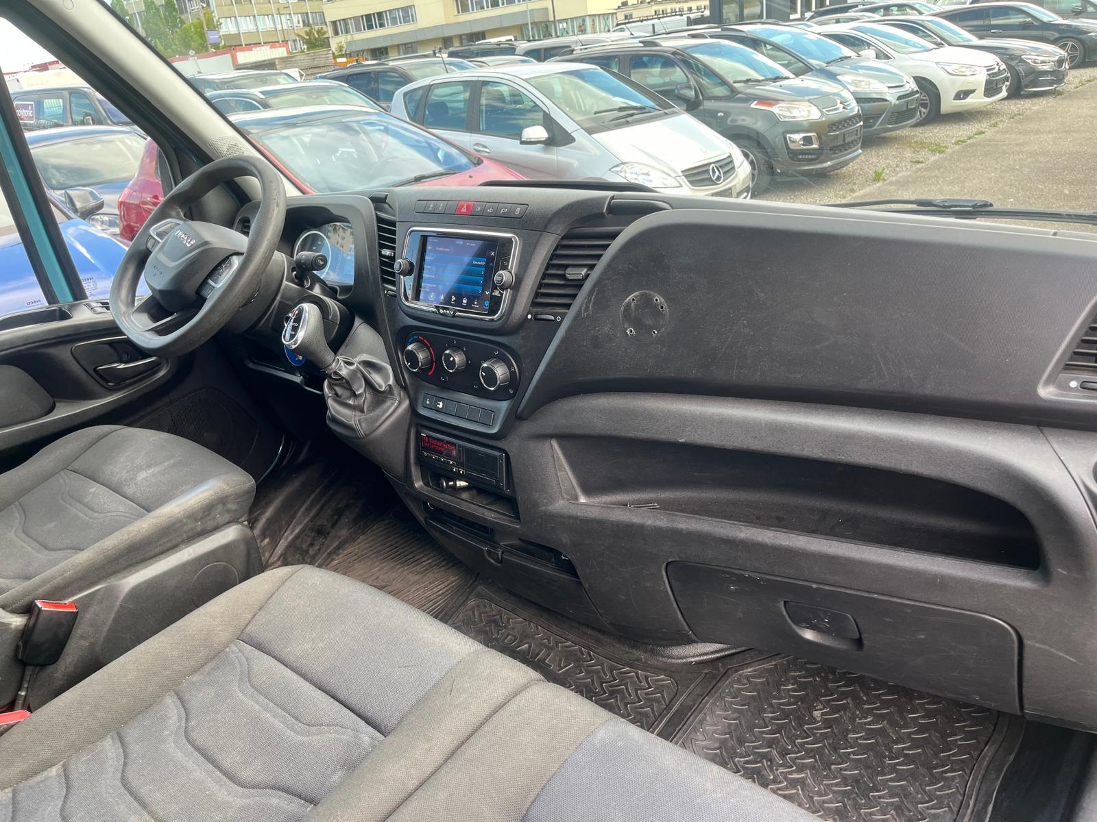 IVECO 35 S 18 A8-image-10