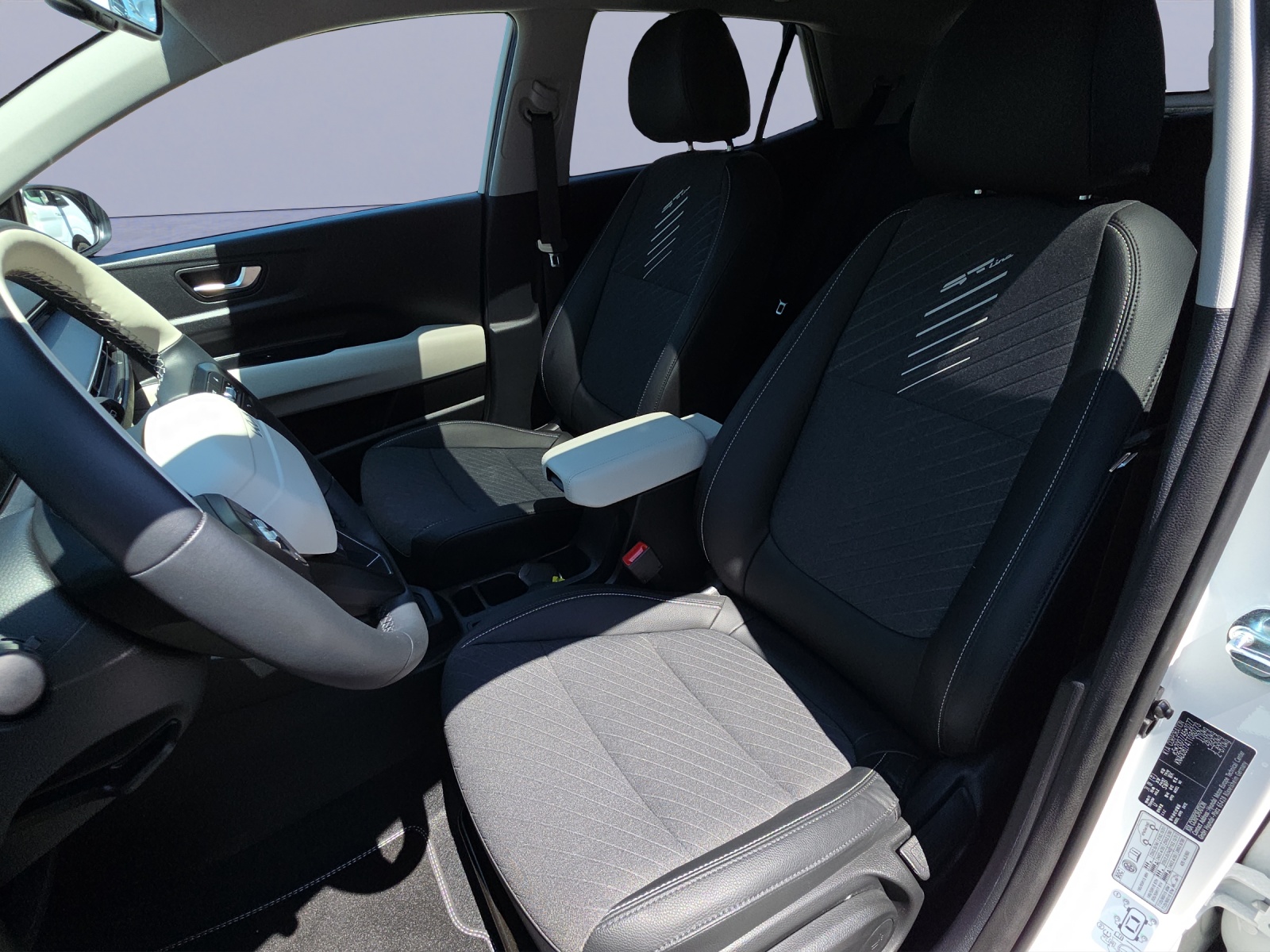 KIA Stonic 1.0 T-GDi GT-Line-image-8