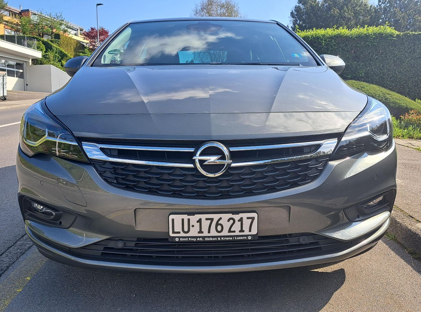 Car photo