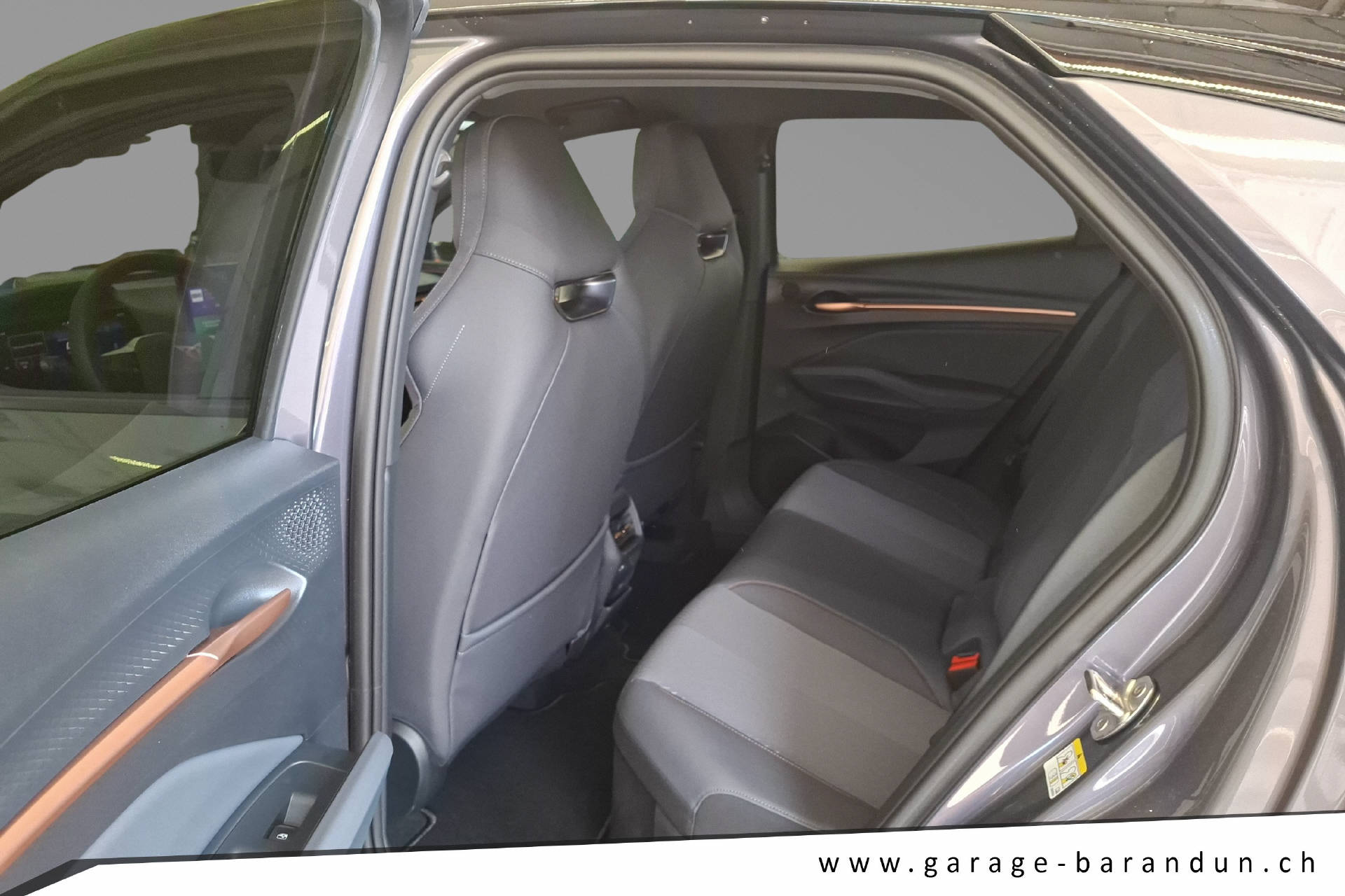 CUPRA Raval Dynamic plus-image-3