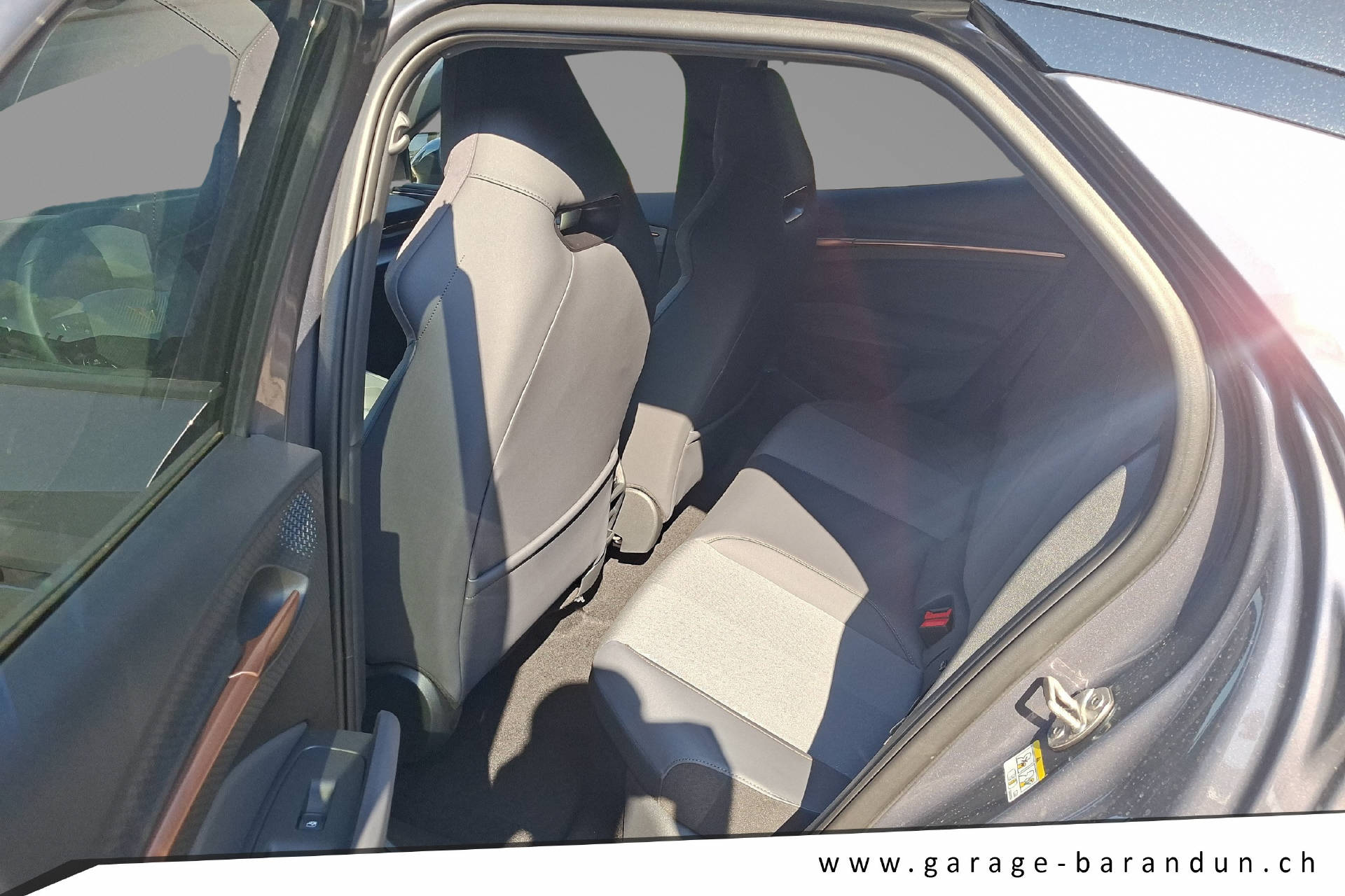 CUPRA Raval Dynamic Plus 52 kWh-image-2