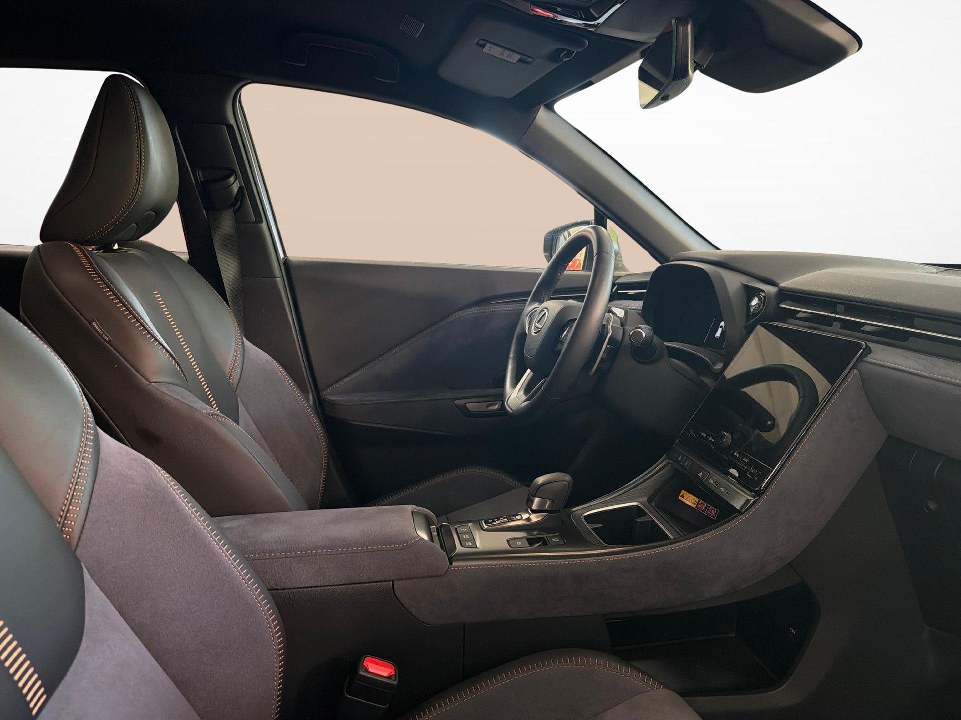 LEXUS LBX 1.5 Hybrid Cool AWD + Ruote invernali incluse-image-9