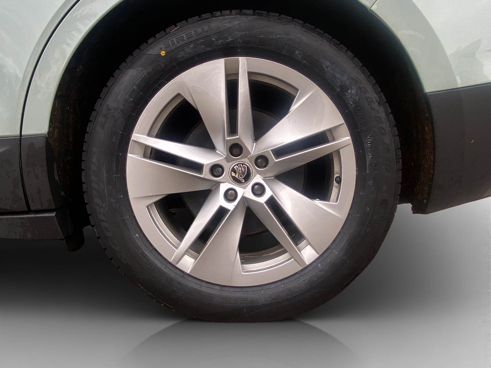 SKODA Enyaq iV 80-image-16
