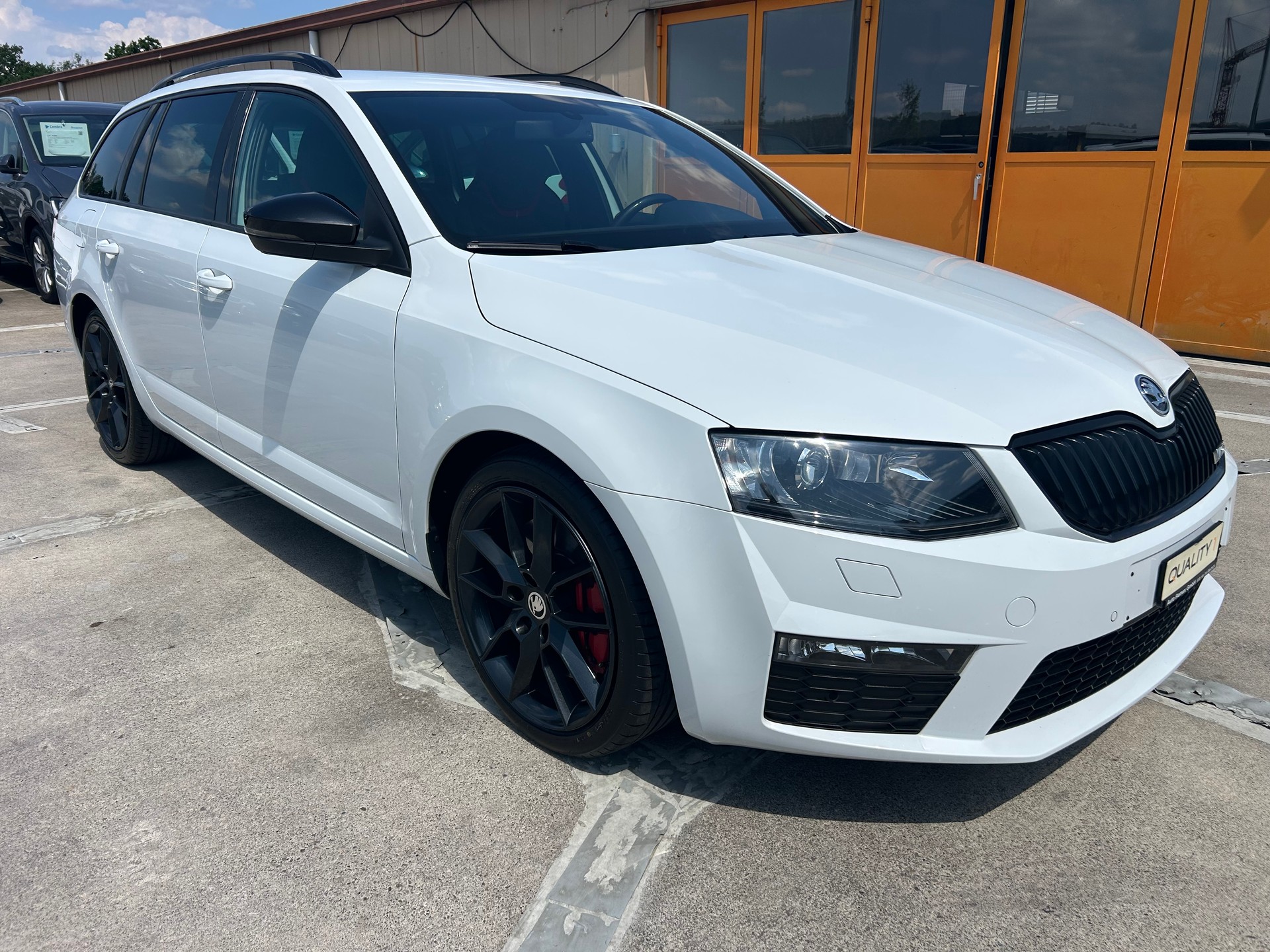 SKODA Octavia Combi 2.0 TSI RS DSG-image-6