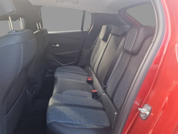 PEUGEOT 208 1.2 Hybrid Allure-image-9