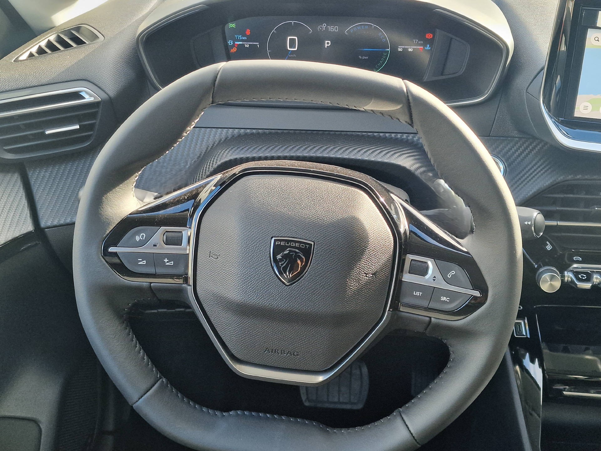 PEUGEOT 208 1.2 Hybrid Allure-image-12