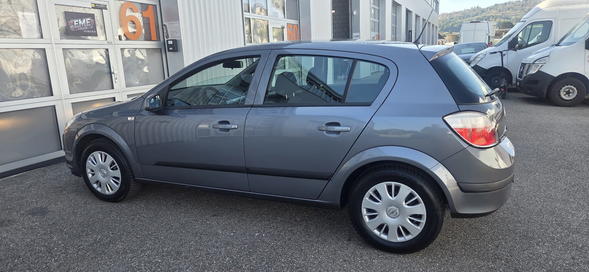 OPEL Astra 1.8i 16V Cosmo-image-3