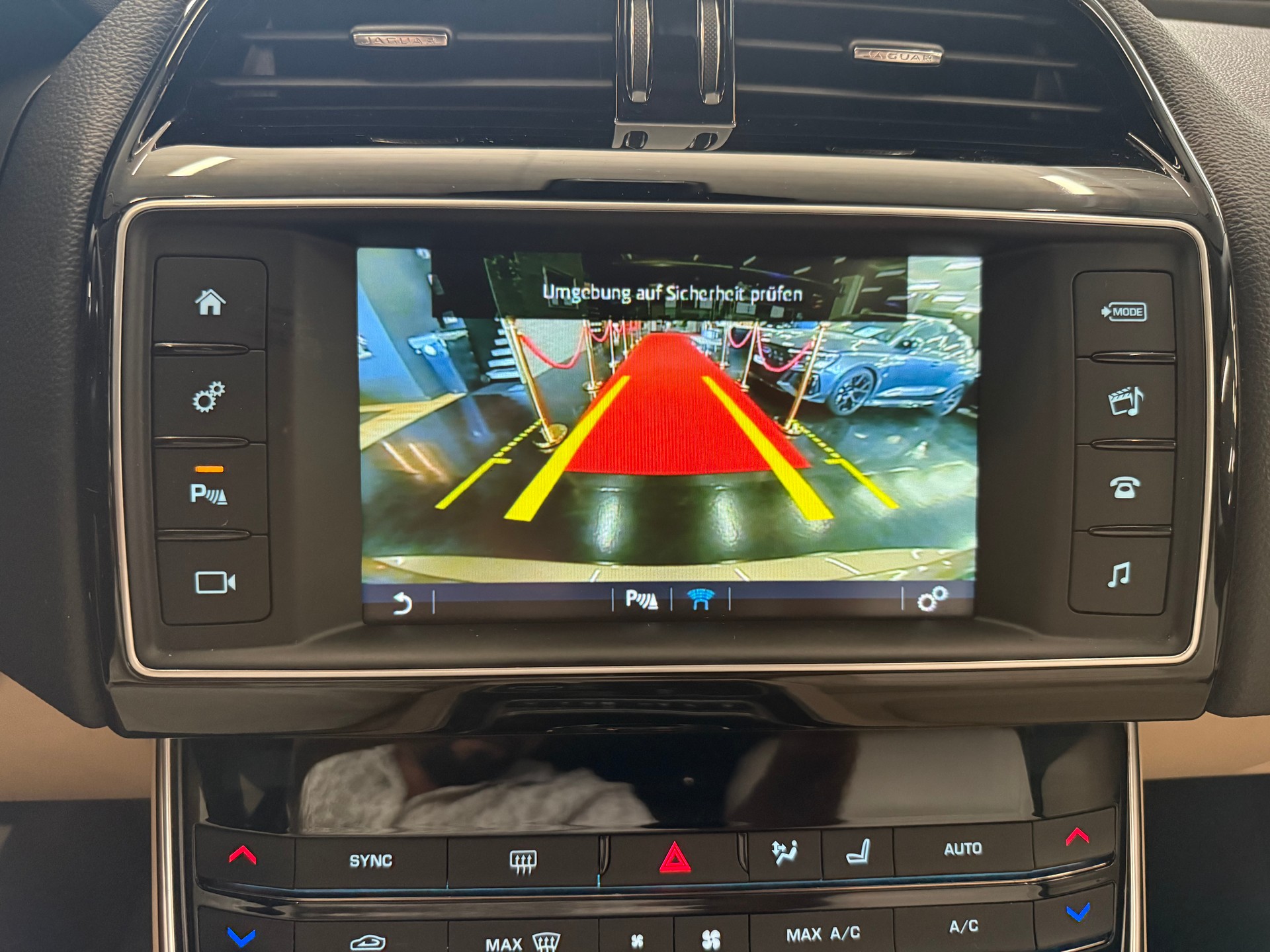 JAGUAR XE 20d Prestige Automat-image-20