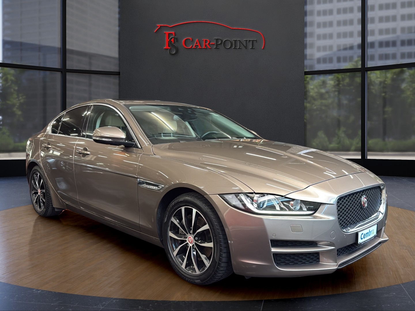 JAGUAR XE 20d Prestige Automat-image-7