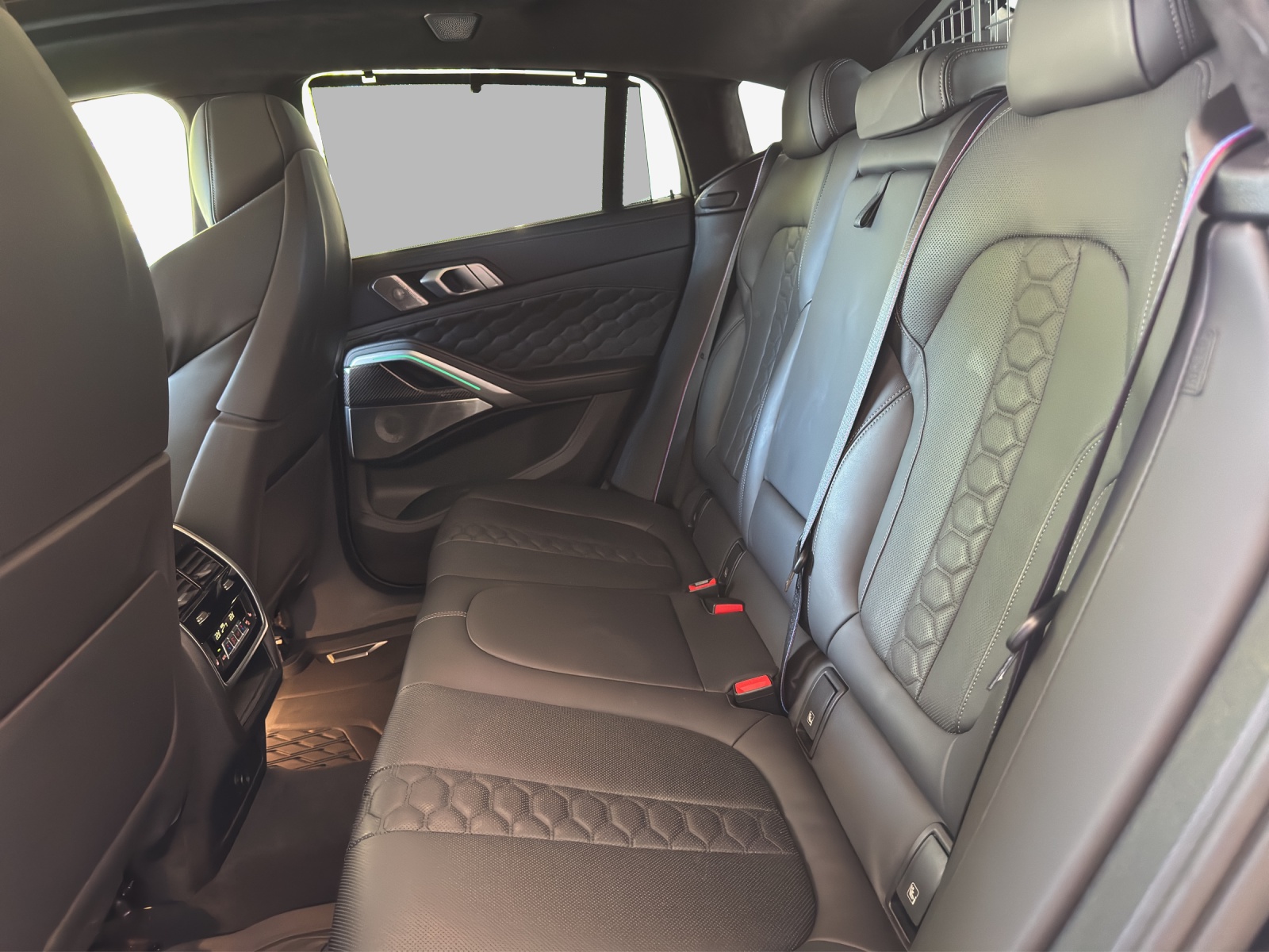 BMW X6M Steptronic M Competition-image-11