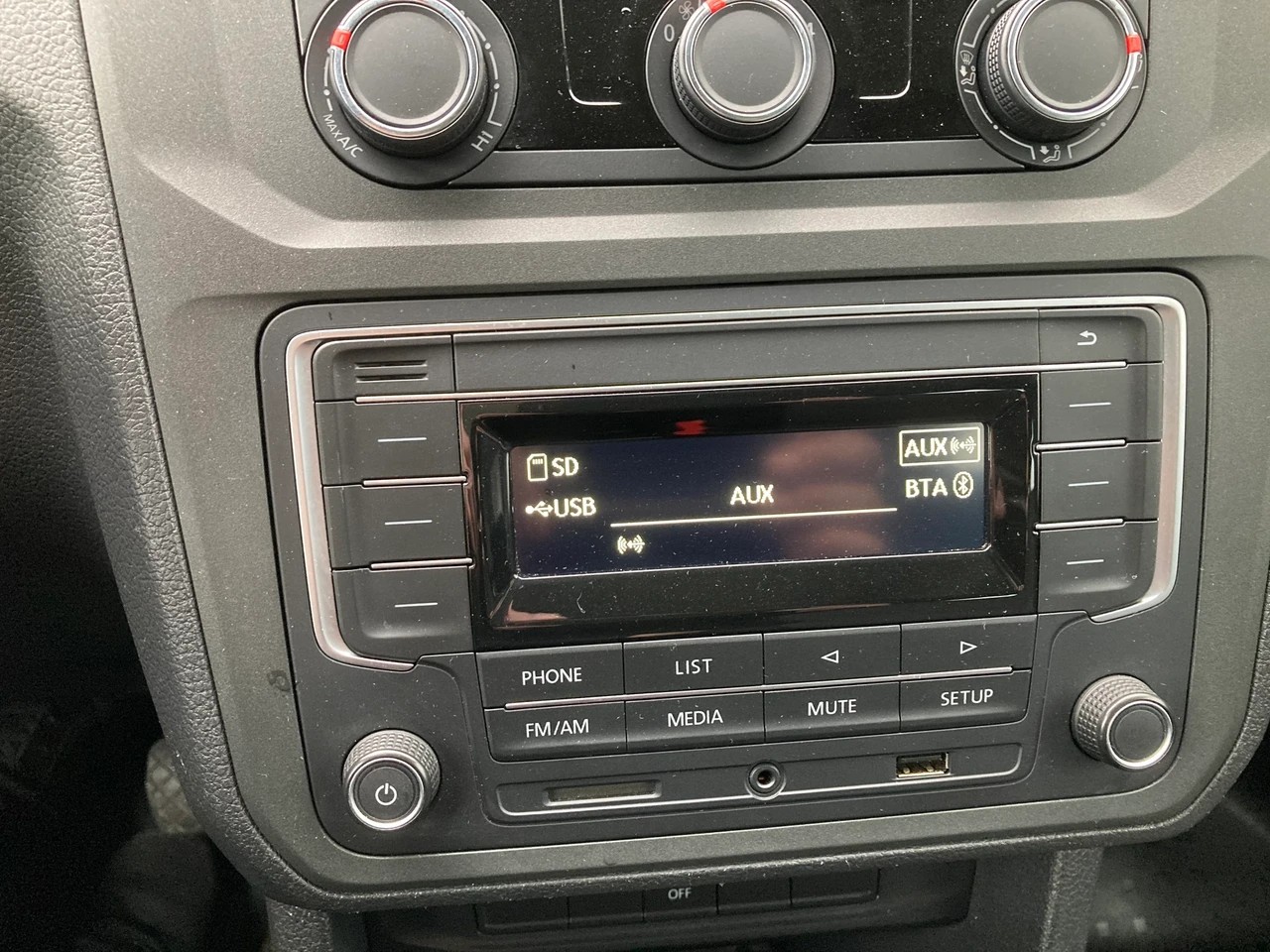 VW Caddy 2.0TDI BlueMotion Technology-image-12