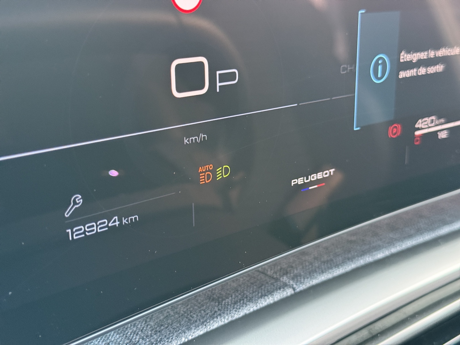 PEUGEOT 5008 145 Hybrid e-DCS6 GT-image-10