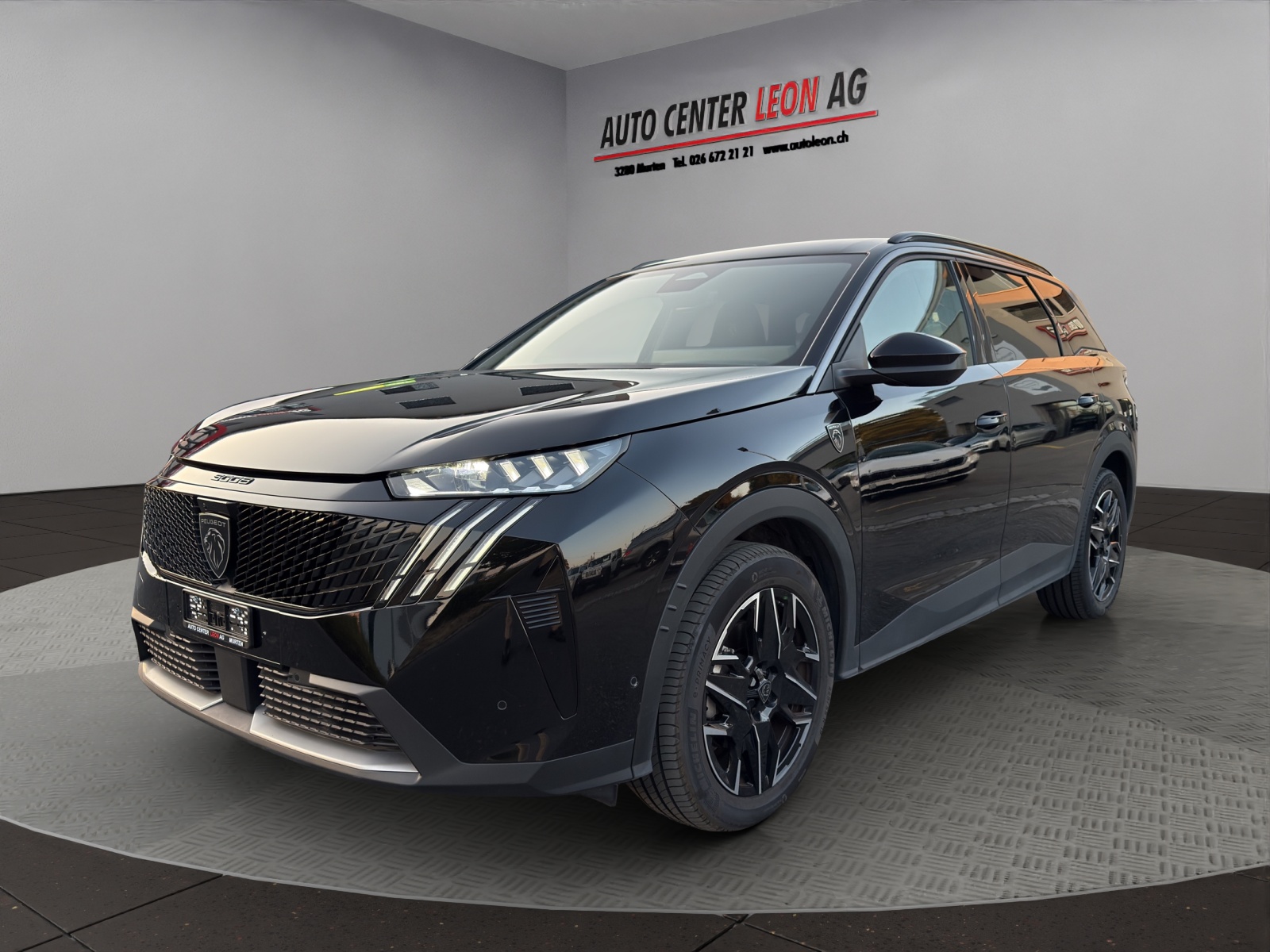 PEUGEOT 5008 145 Hybrid e-DCS6 GT-showroom-element-1