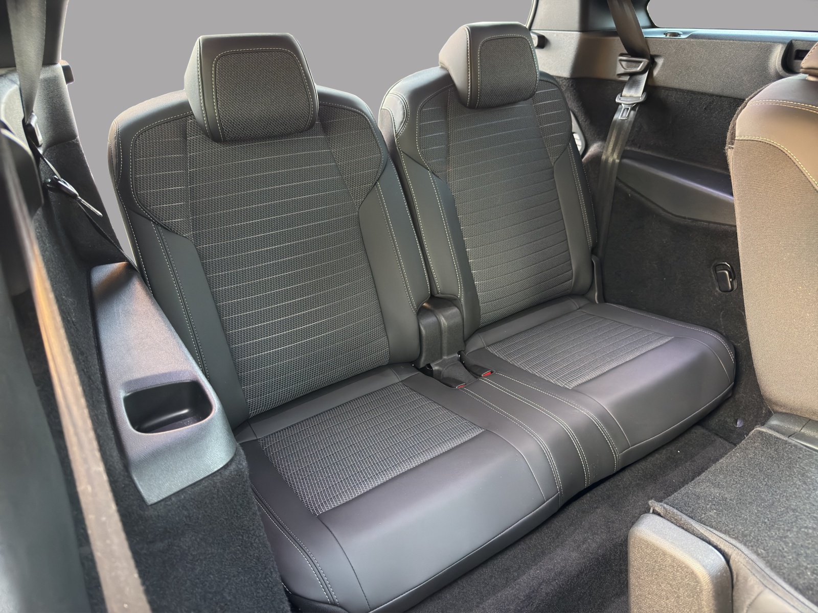 PEUGEOT 5008 145 Hybrid e-DCS6 GT-image-18