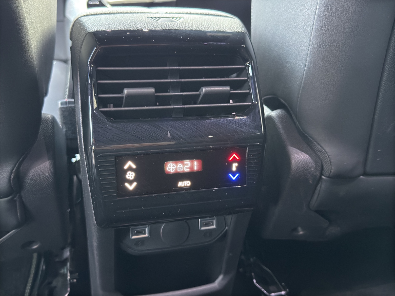 PEUGEOT 5008 145 Hybrid e-DCS6 GT-image-25
