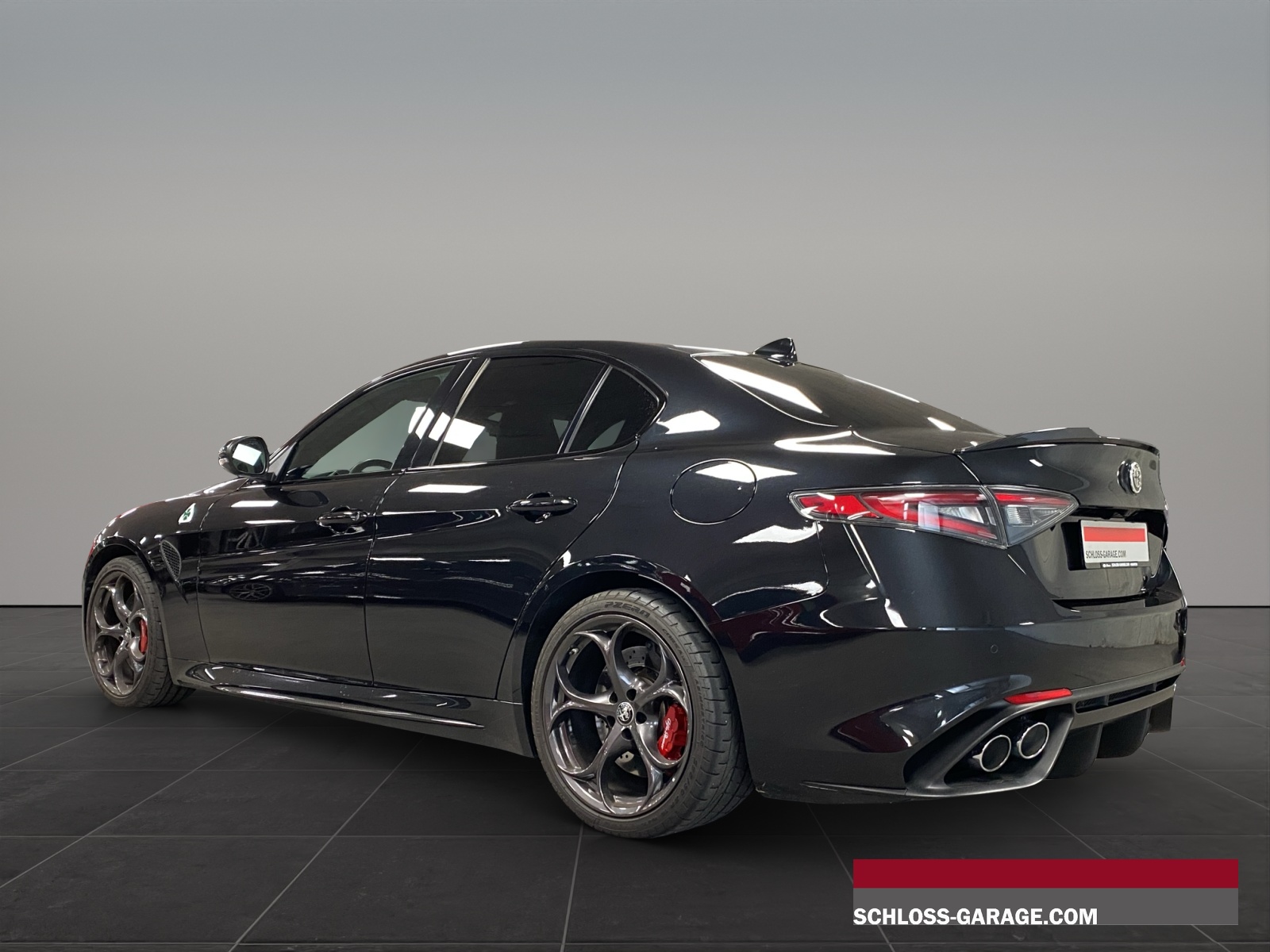 ALFA ROMEO Giulia 2.9 V6 510 AT Quadr-image-2
