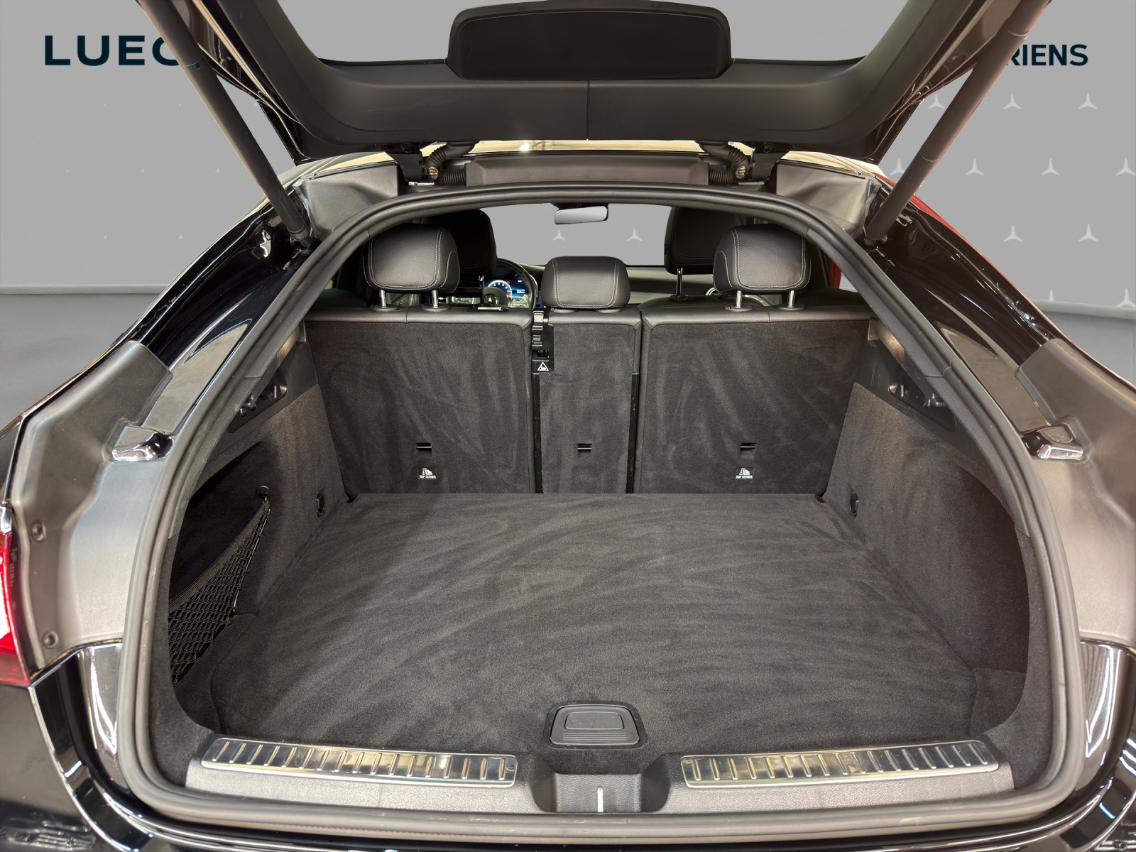 MERCEDES-BENZ GLC 63 S 4M - AMG - Coupé / DISTRONIC / 360 Grad Kamera / AIRMATIC-image-14