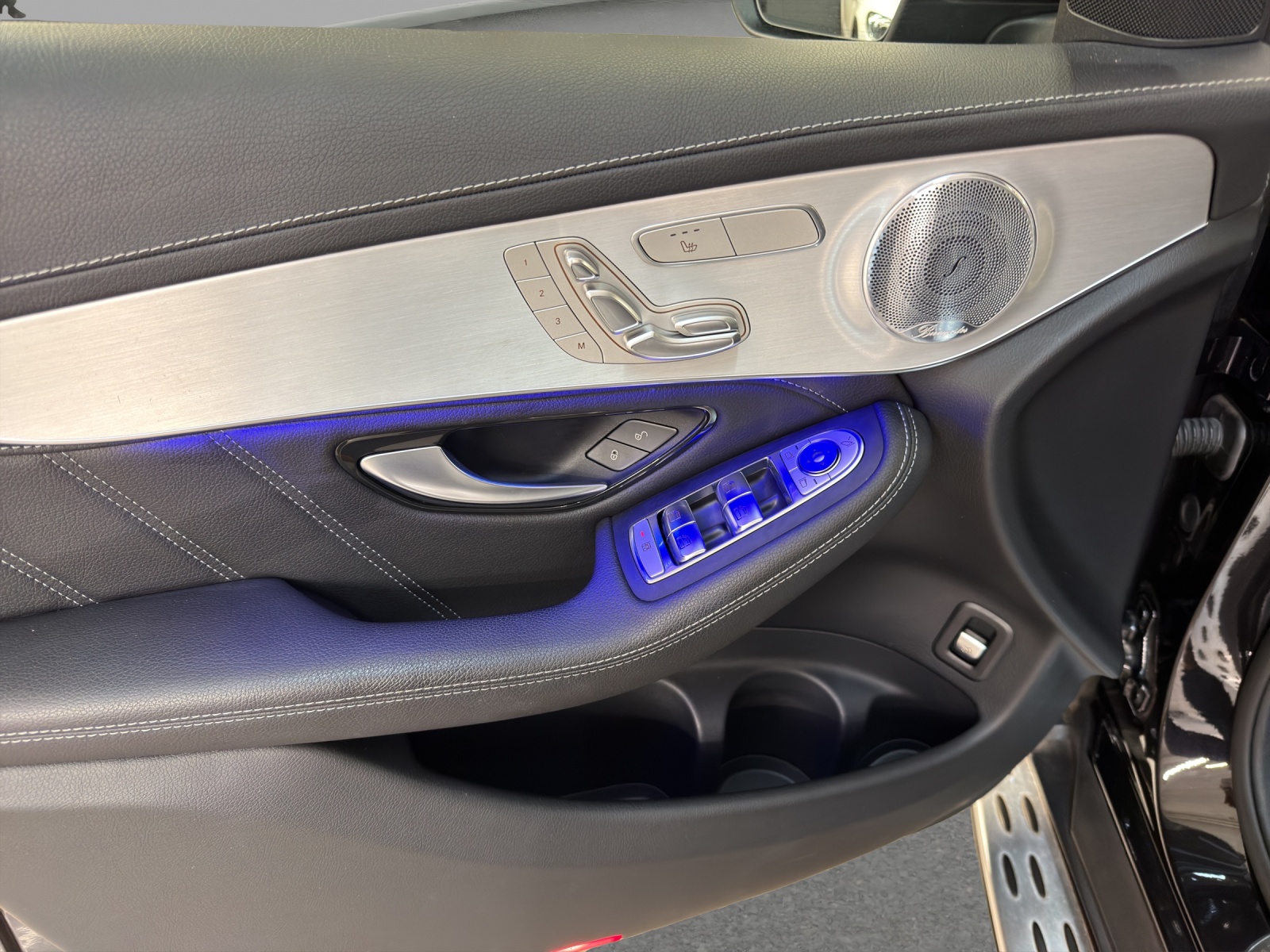 MERCEDES-BENZ GLC 63 S 4M - AMG - Coupé / DISTRONIC / 360 Grad Kamera / AIRMATIC-image-12