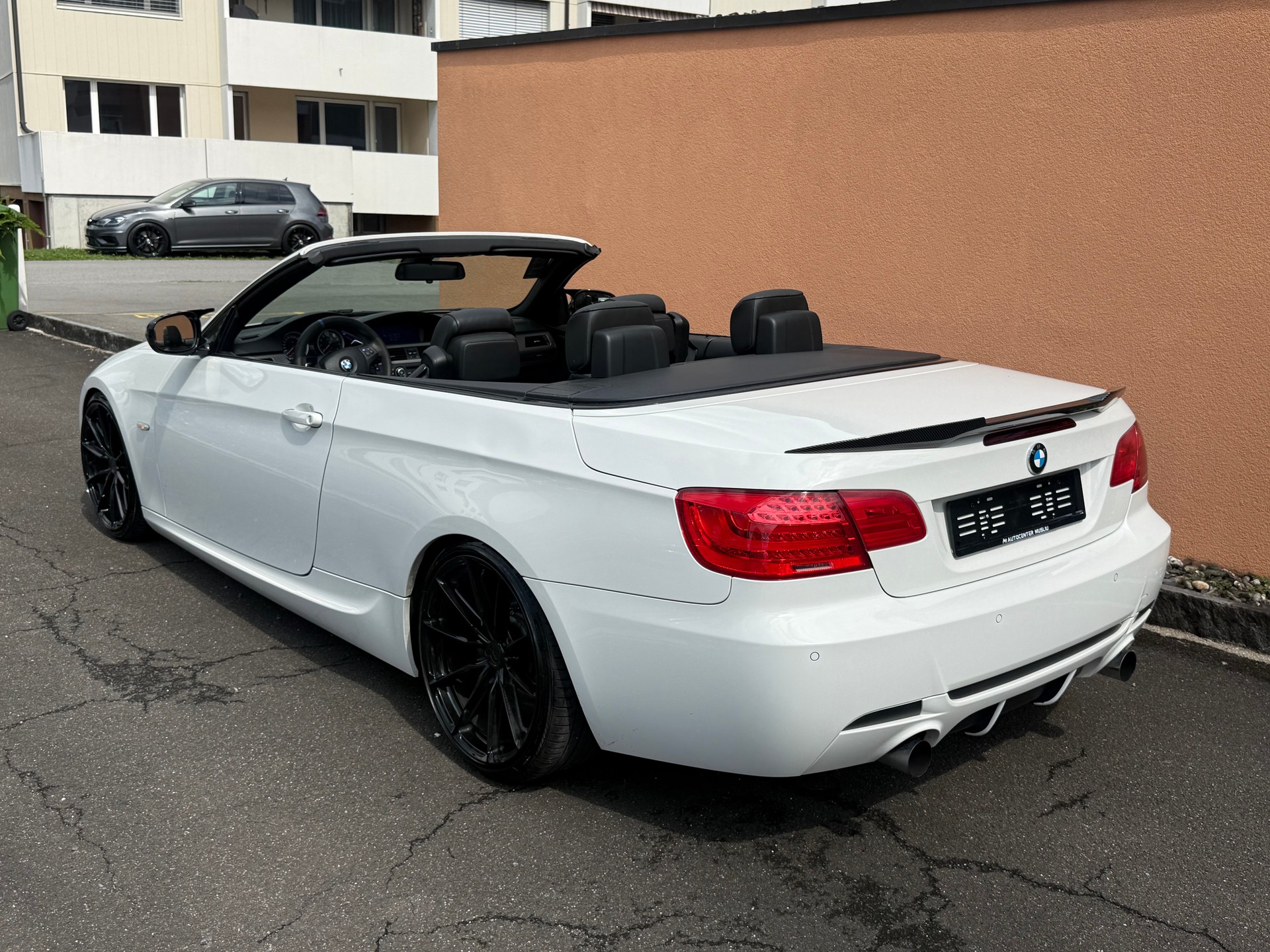 BMW 335i Cabriolet DSG-image-5