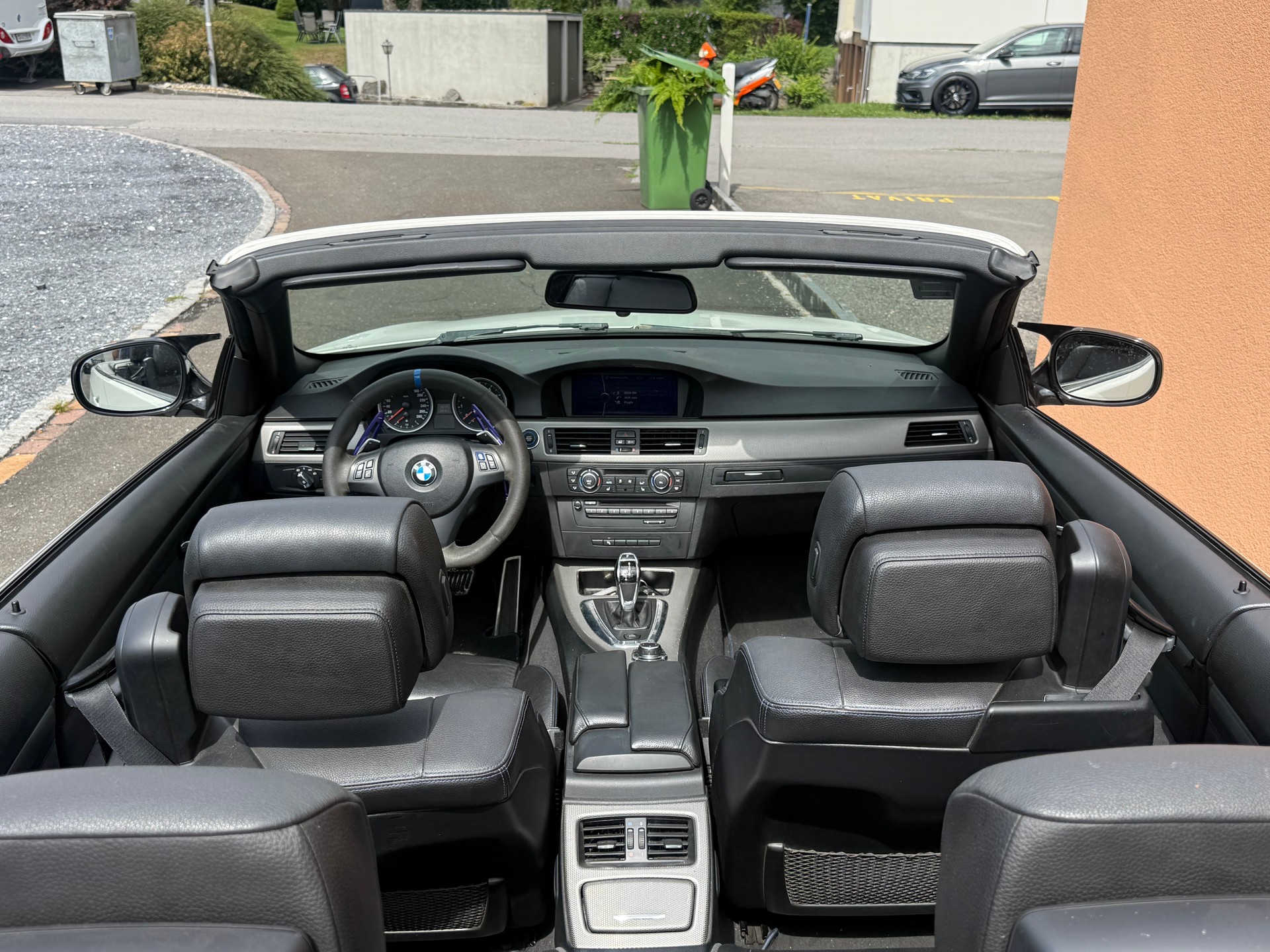 BMW 335i Cabriolet DSG-image-7