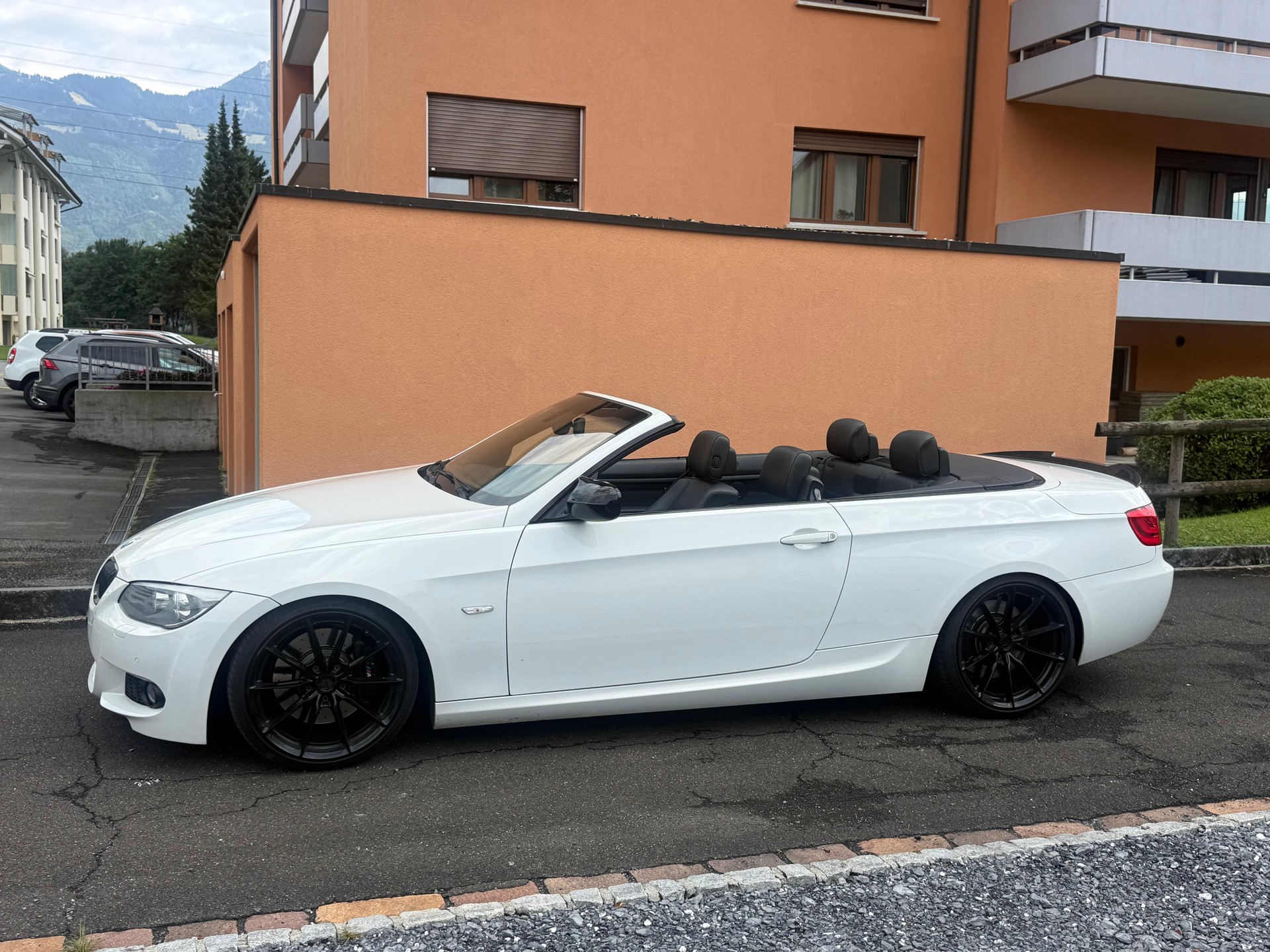 BMW 335i Cabriolet DSG-image-2