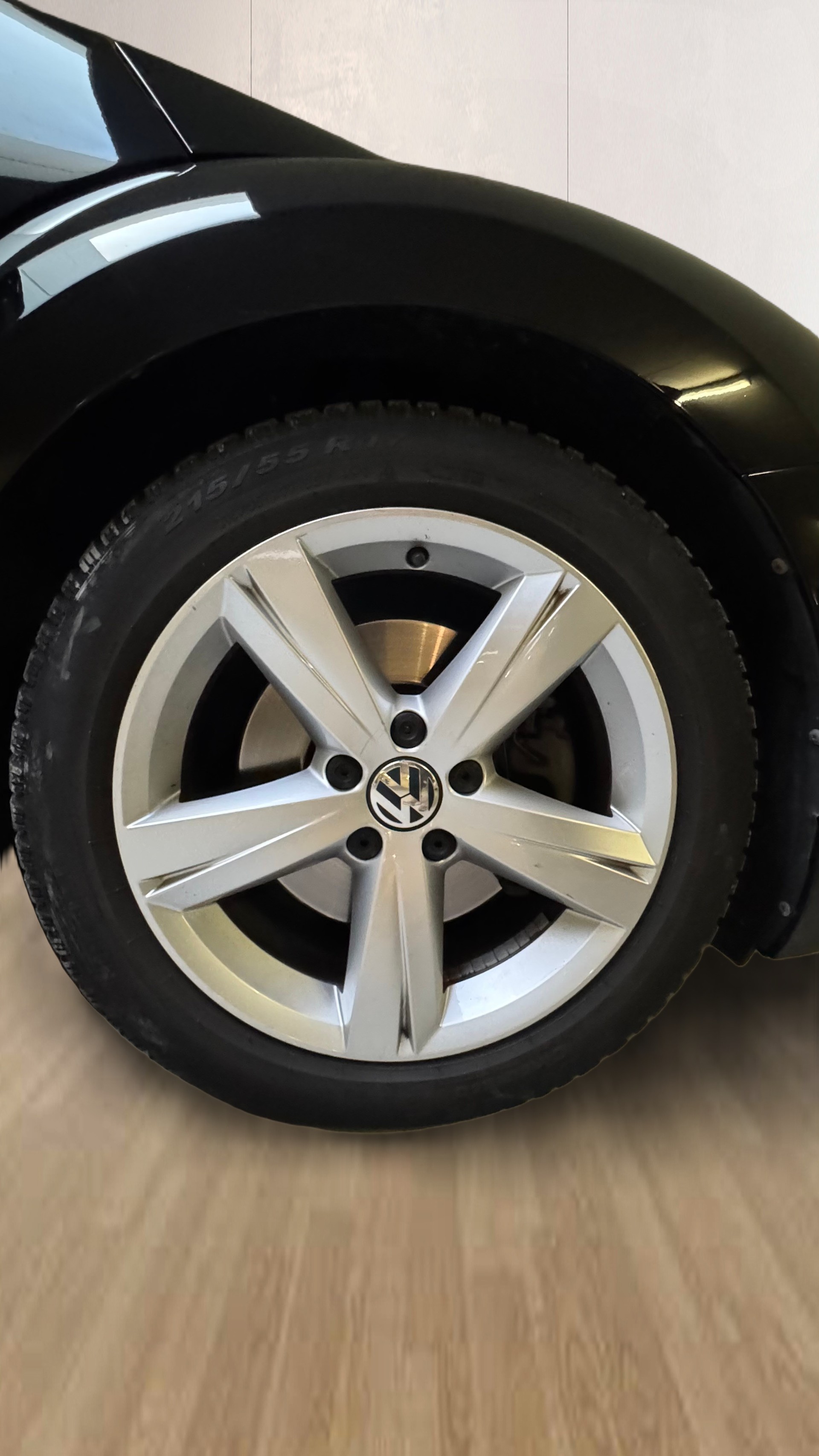 VW Beetle Cabrio 1.4 TSI Sport DSG-image-5