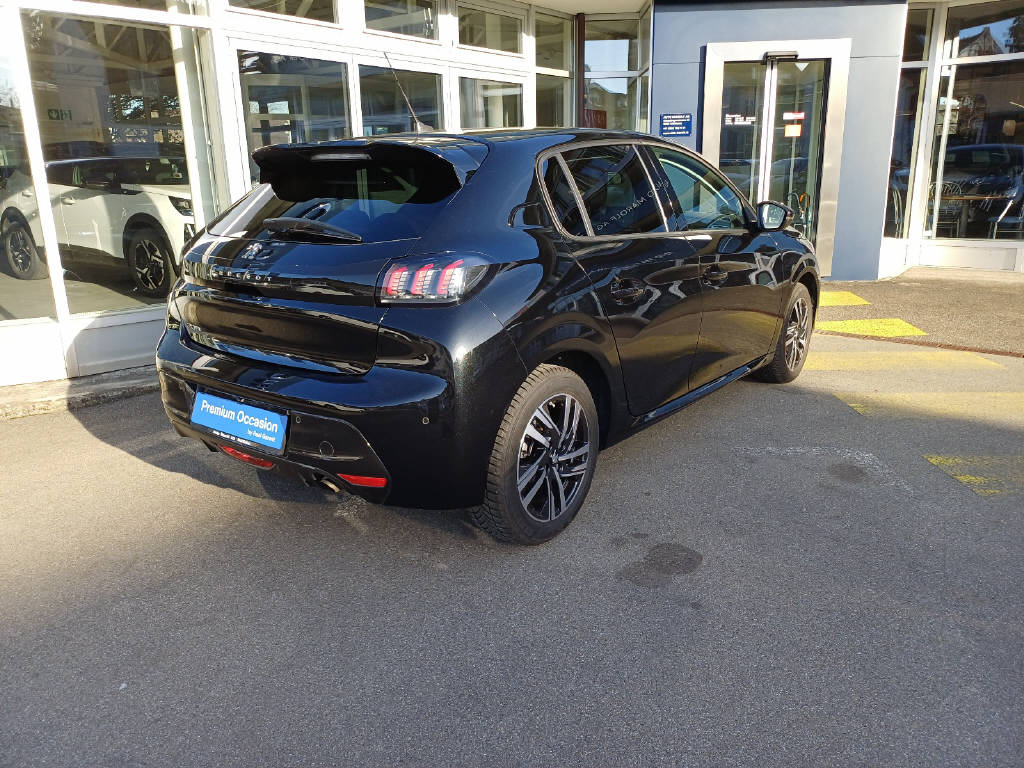 PEUGEOT 208 1.2 PureTech 100 Allure-image-2