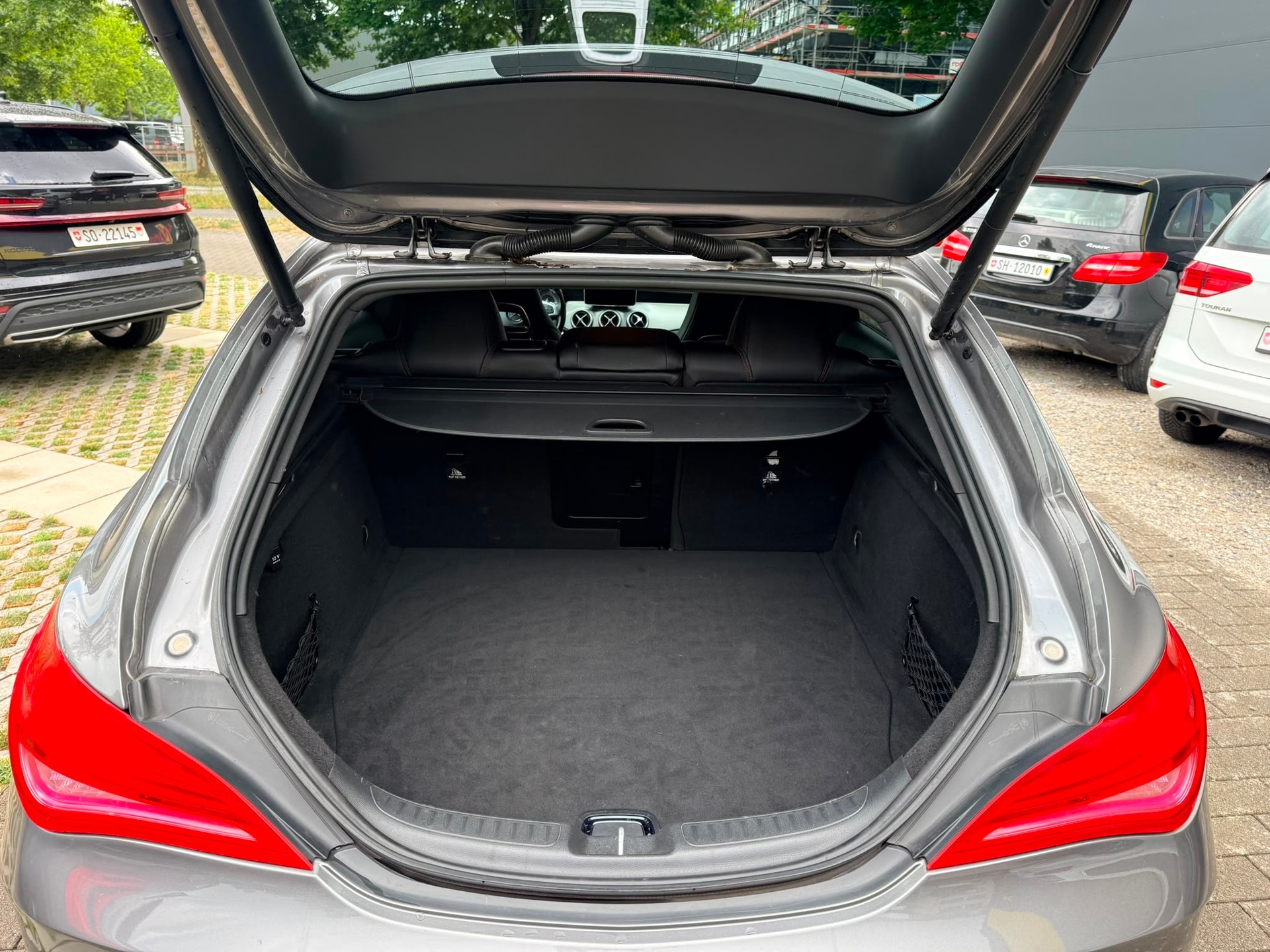 MERCEDES-BENZ CLA Shooting Brake 250 AMG Line 7G-DCT 4Matic-image-12