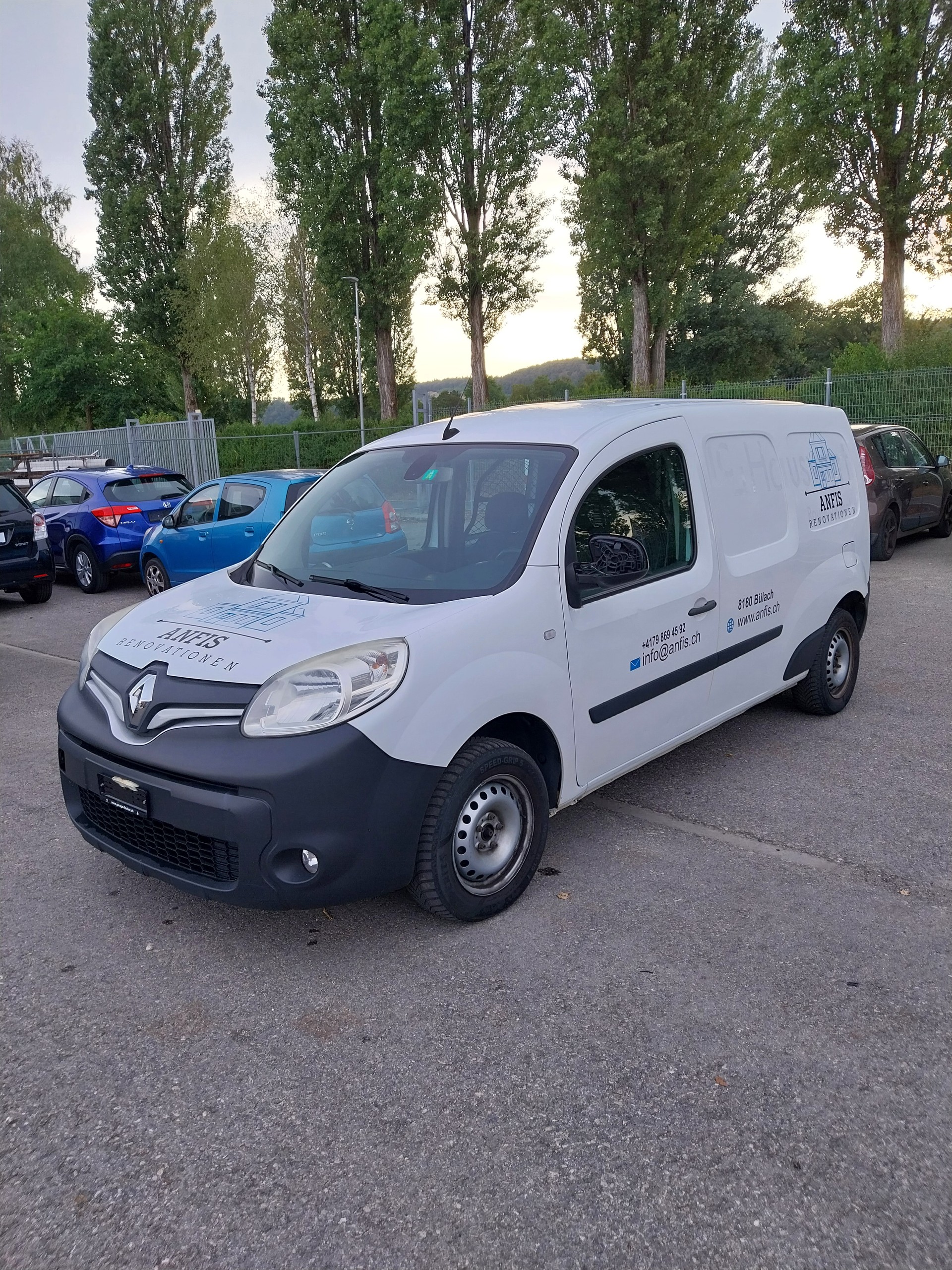RENAULT Kangoo Maxi dCi 90 Business 2 Plätze / 2 places