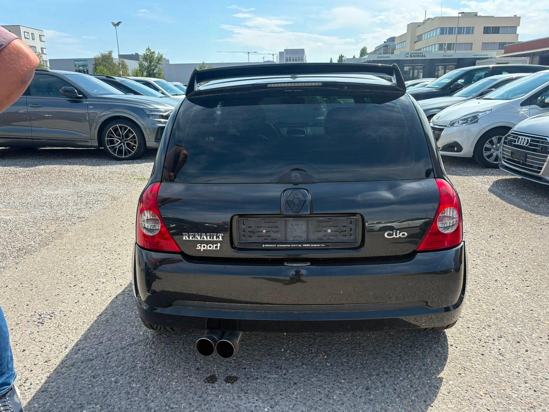 RENAULT Clio 2.0 16V Sport-image-3