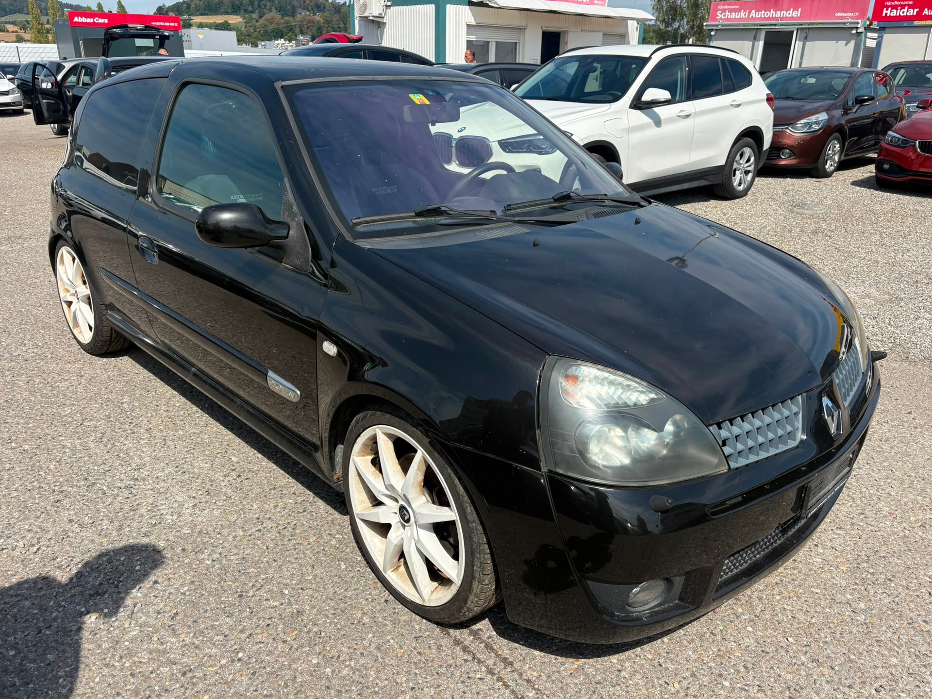 RENAULT Clio 2.0 16V Sport-image-1