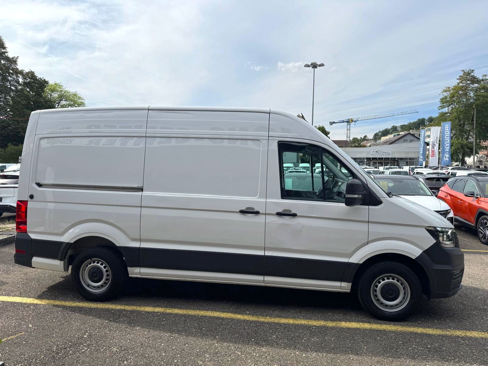 VW Crafter 35 2.0 TDI L3 AT-image-10