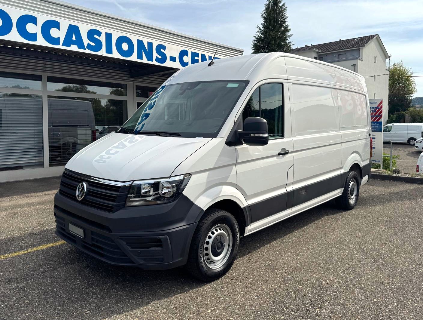 VW Crafter 35 2.0 TDI L3 AT-image-0