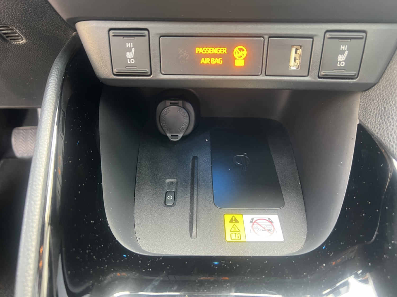 TOYOTA Yaris 1.5 VVT-i HSD Premiere Edition-image-15