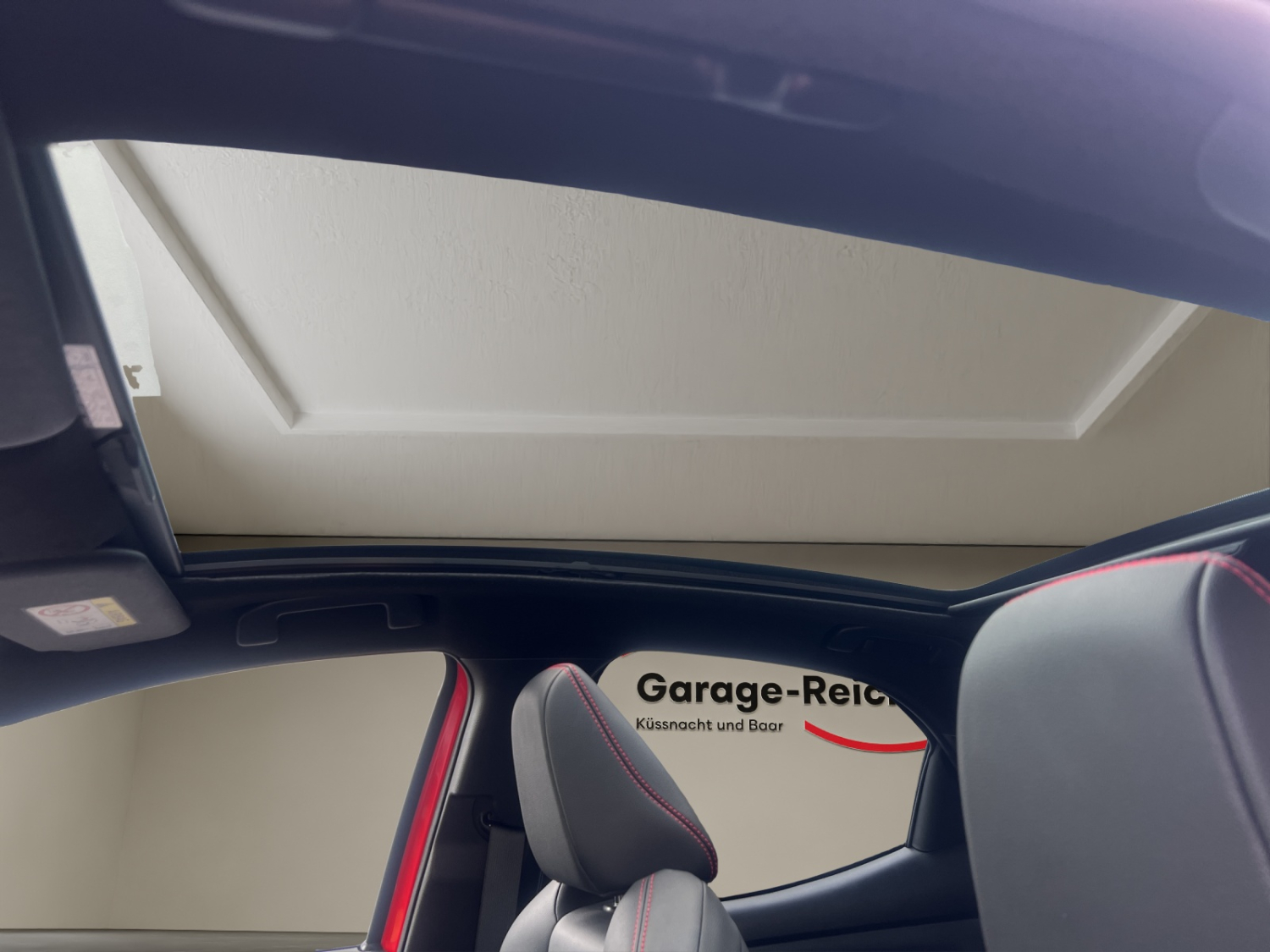 TOYOTA Yaris 1.5 VVT-i HSD Premiere Edition-image-20