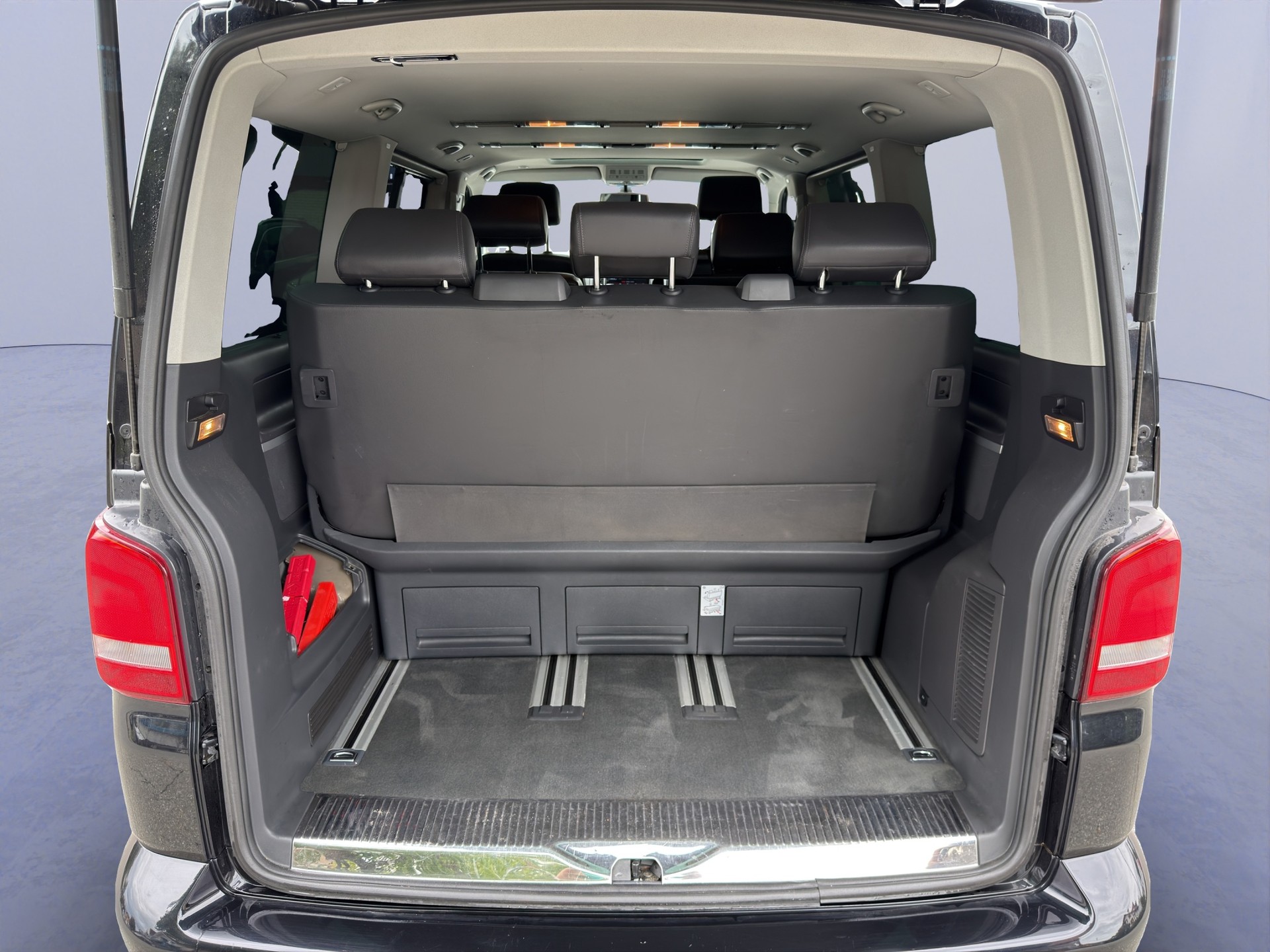 VW T5 Multivan 2.0 Bi-TDI CR Highline 4Motion DSG-image-12