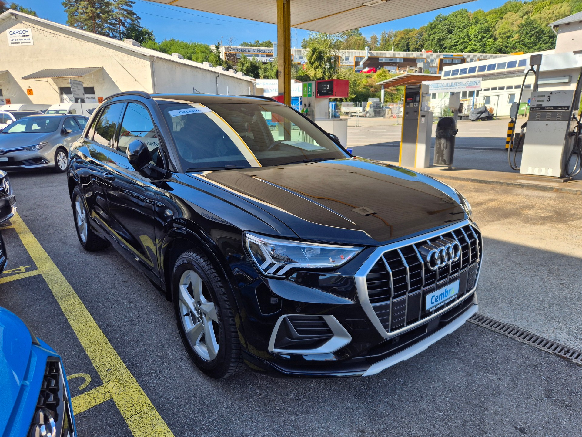 AUDI Q3 35 TFSI S line S-tronic-image-2